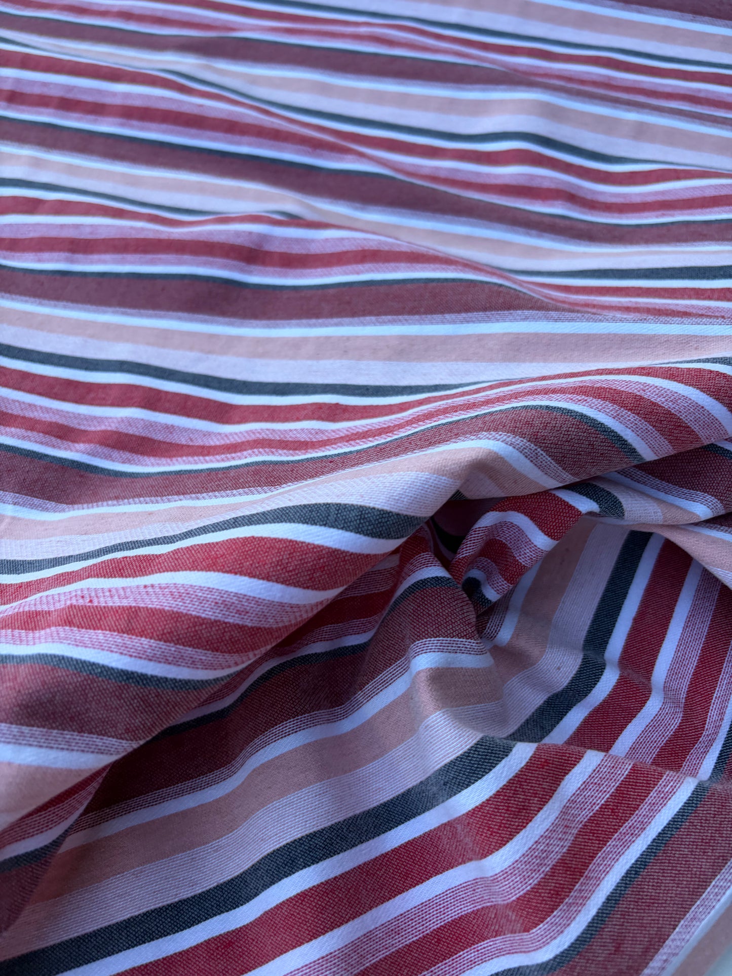 BART 025 red/old pink striped cotton bengaline