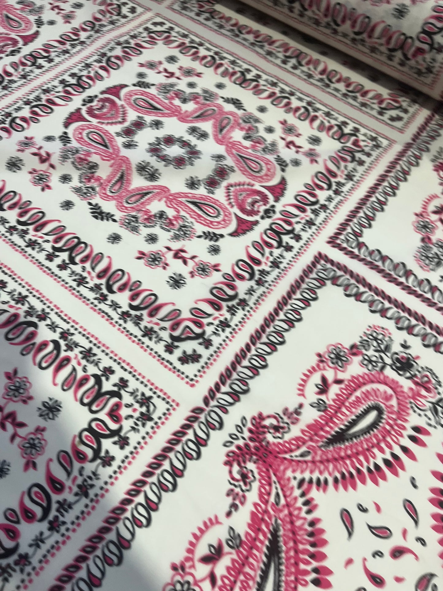 LOTTI 024 cotton poplin cashemere foulard style