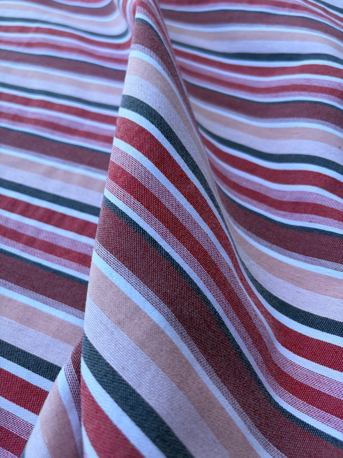 BART 025 red/old pink striped cotton bengaline