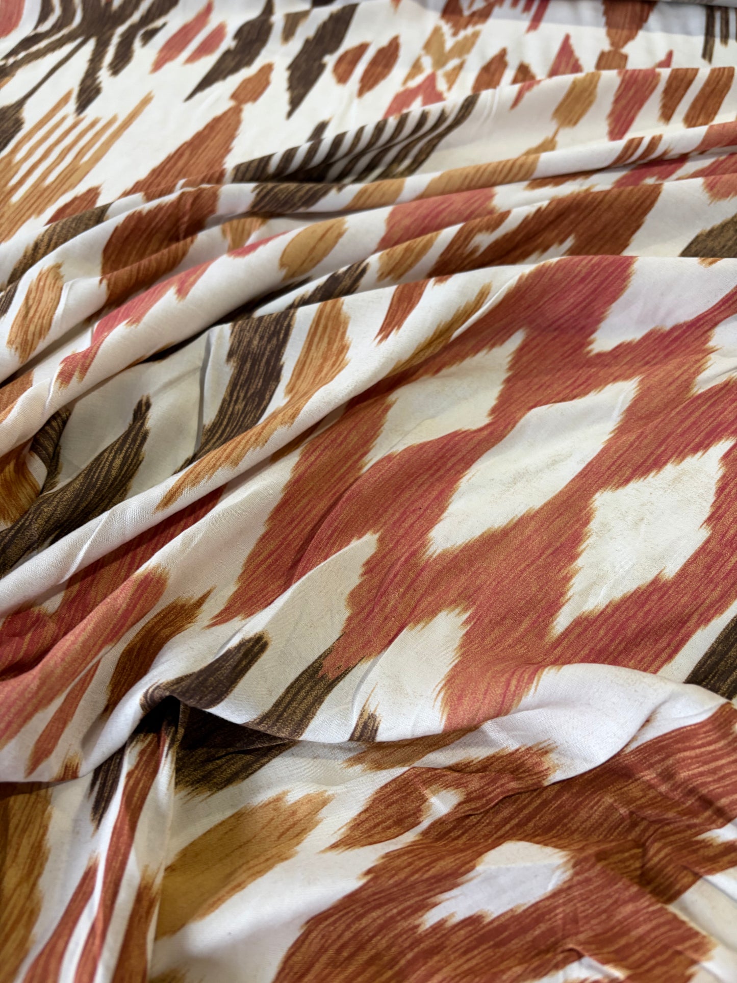 STAN 003 viscose ethnical print