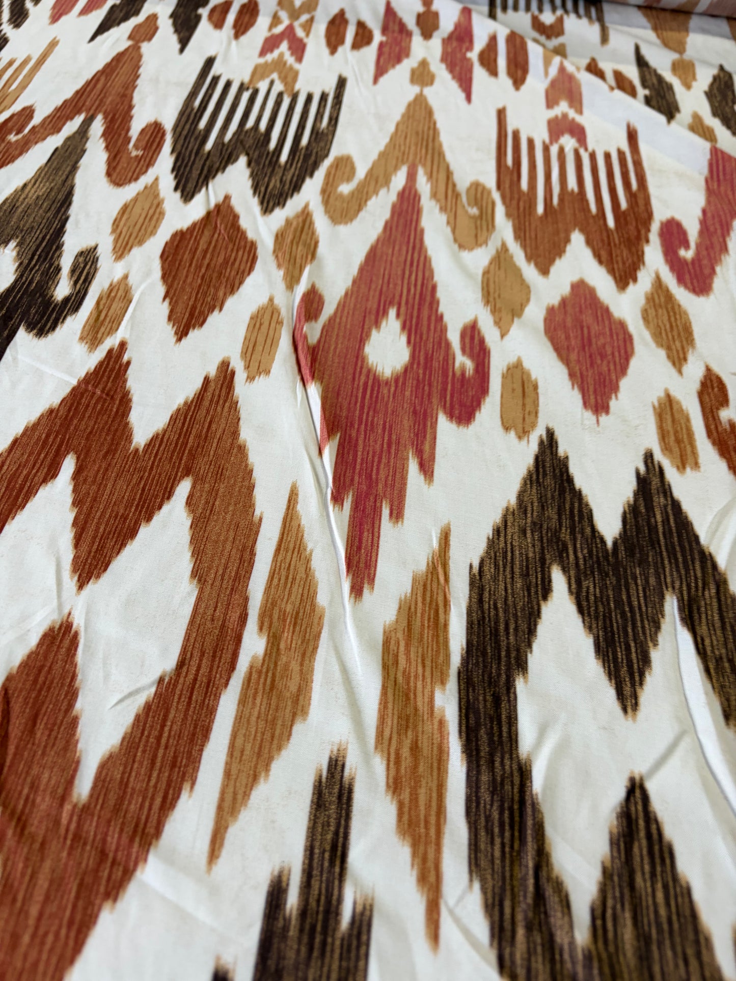 STAN 003 viscose ethnical print