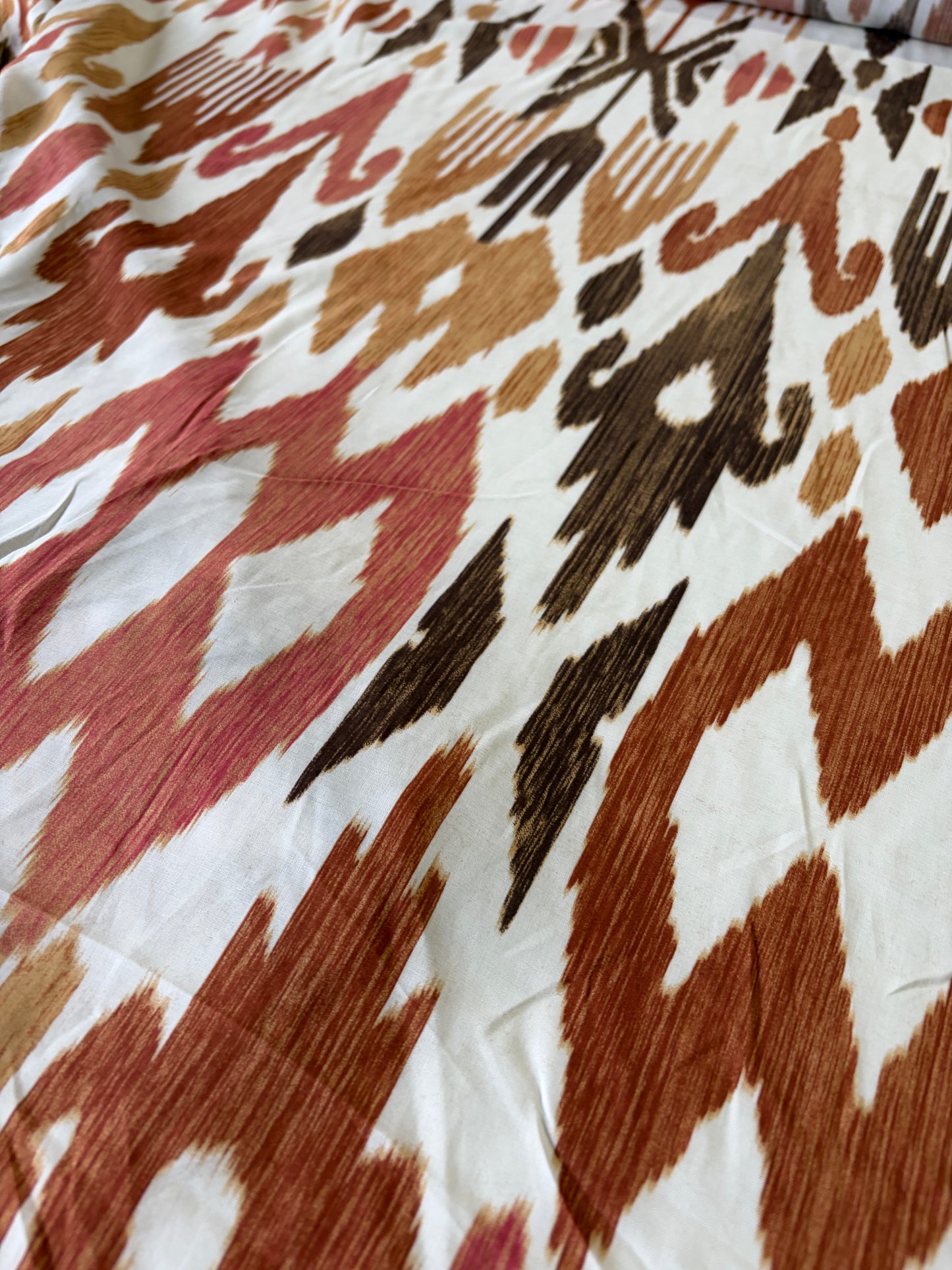 STAN 003 viscose ethnical print