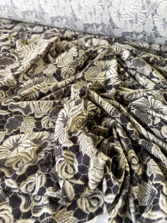 STAN 004 light jersey viscose brown flowers
