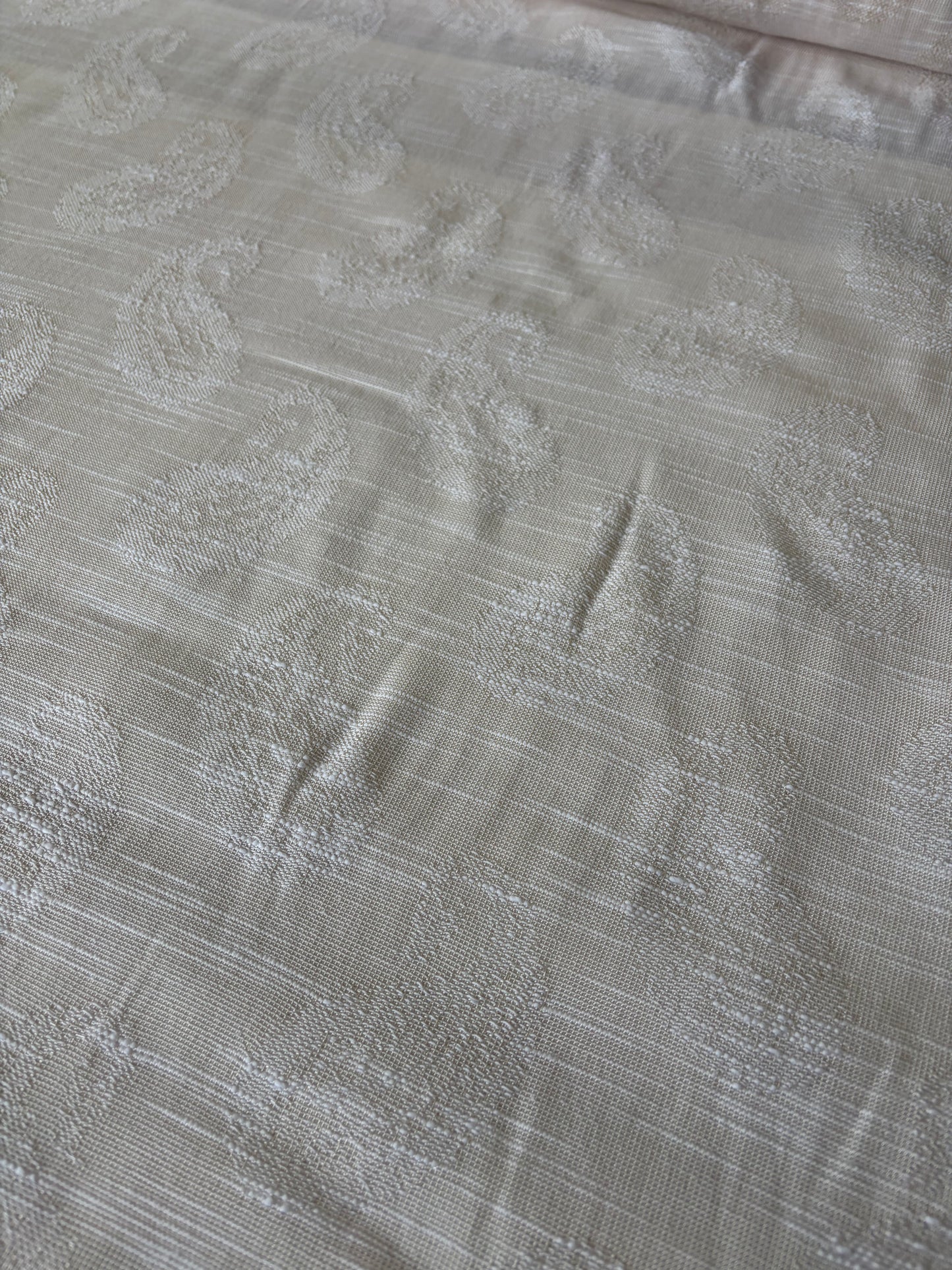STAN 010 linen/silk jacquard white