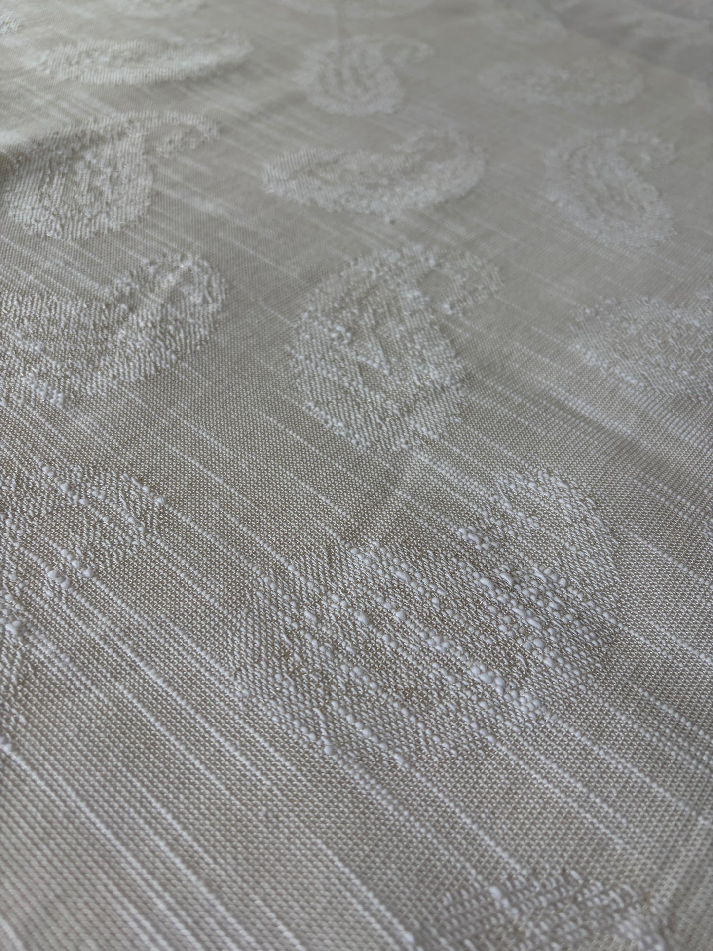STAN 010 linen/silk jacquard white