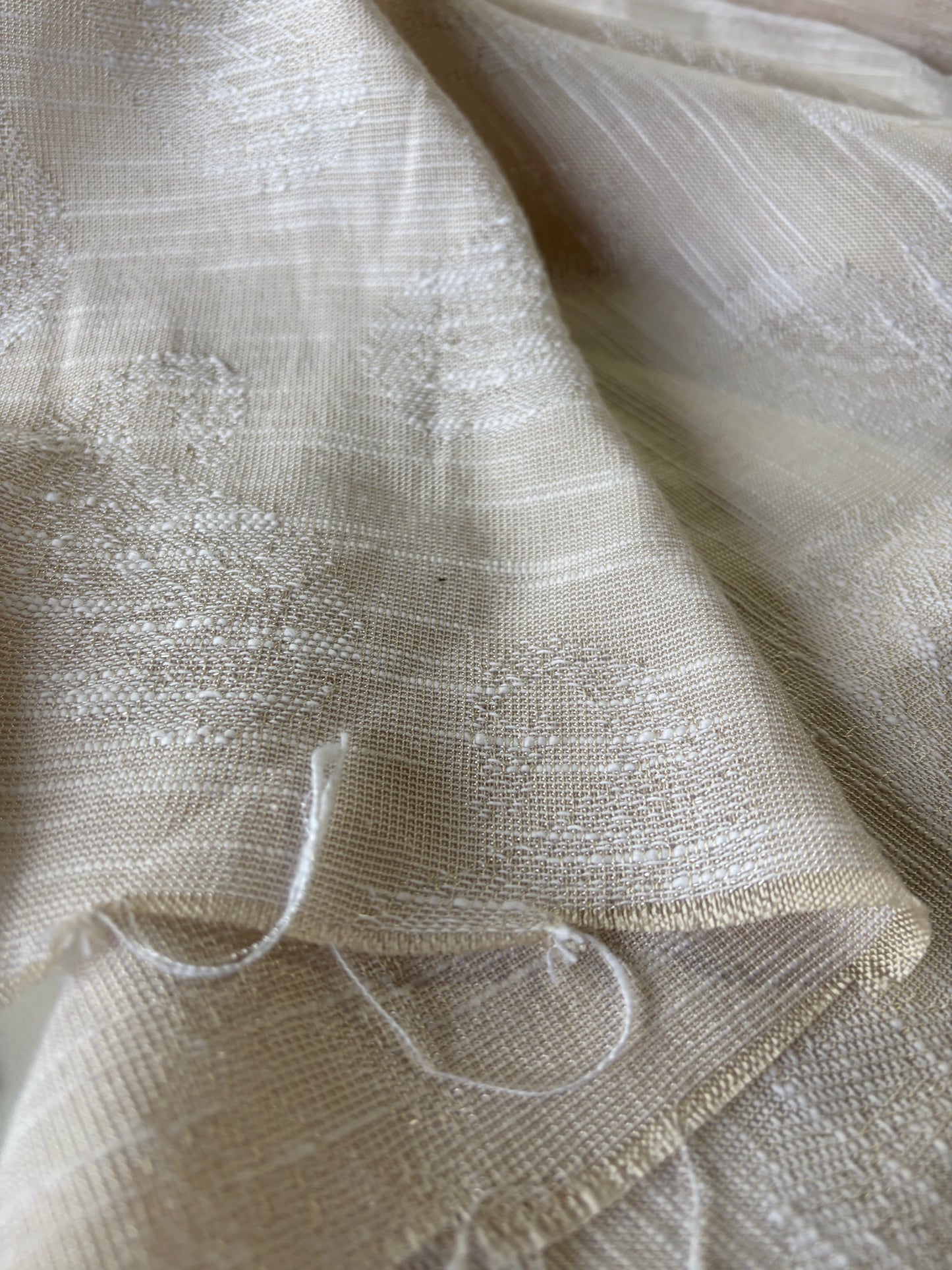 STAN 010 linen/silk jacquard white