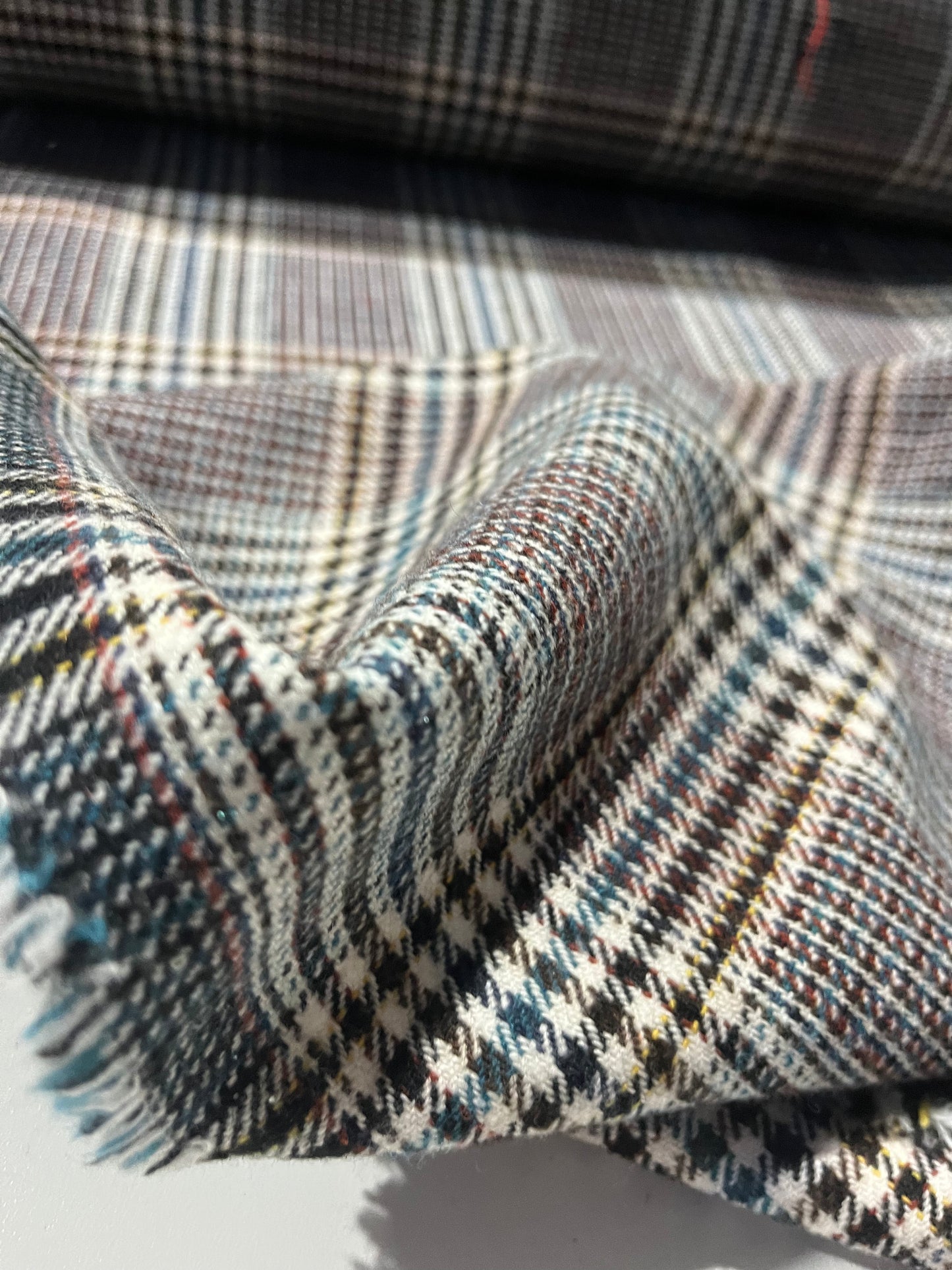 AGATHE 001 heavy wool check Prince of Wales