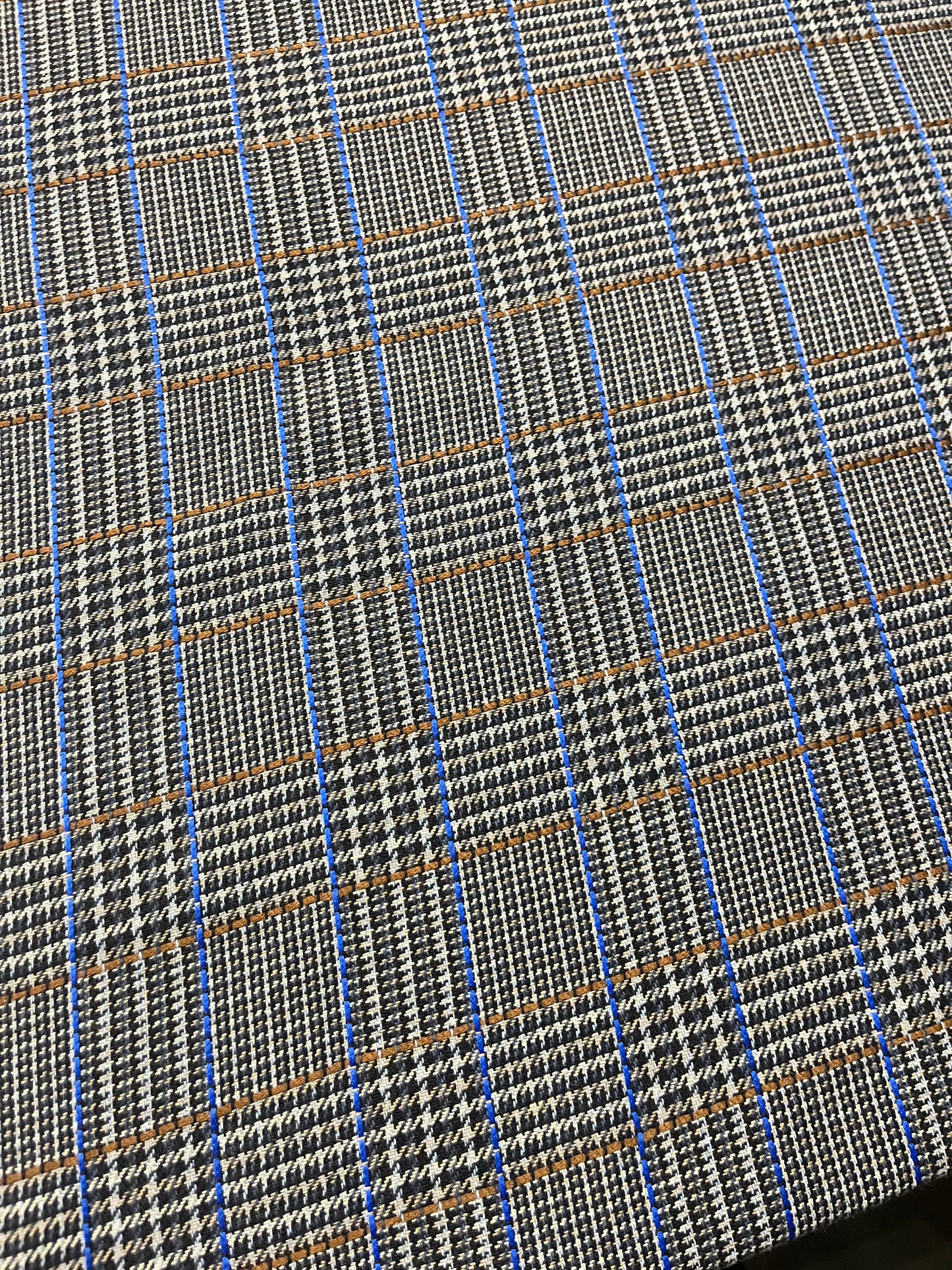 AGATHE 004 heavy wool check Prince of Wales with cobalt blue