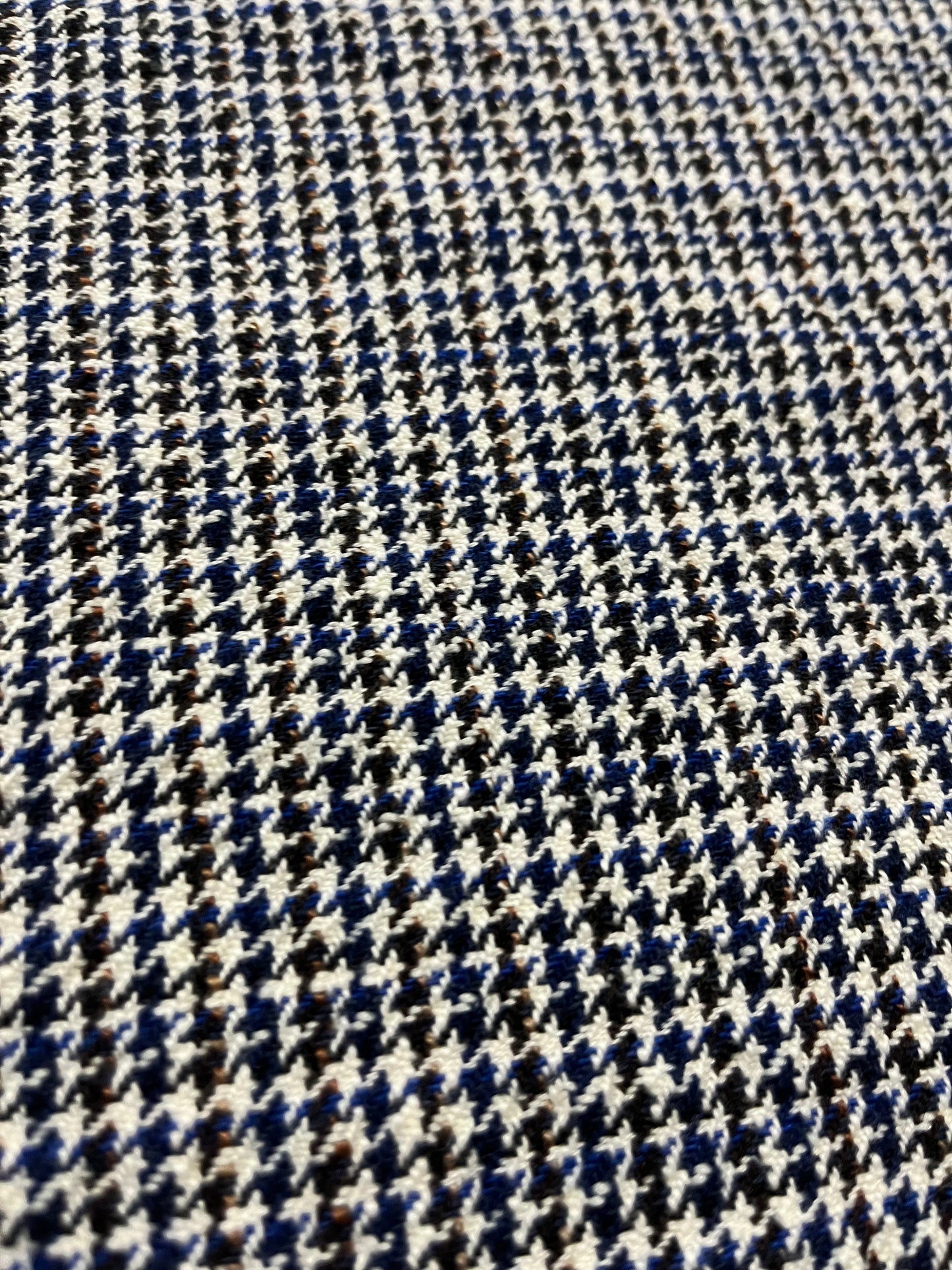 AGATHE 006 washed wool bouclette check vintage look