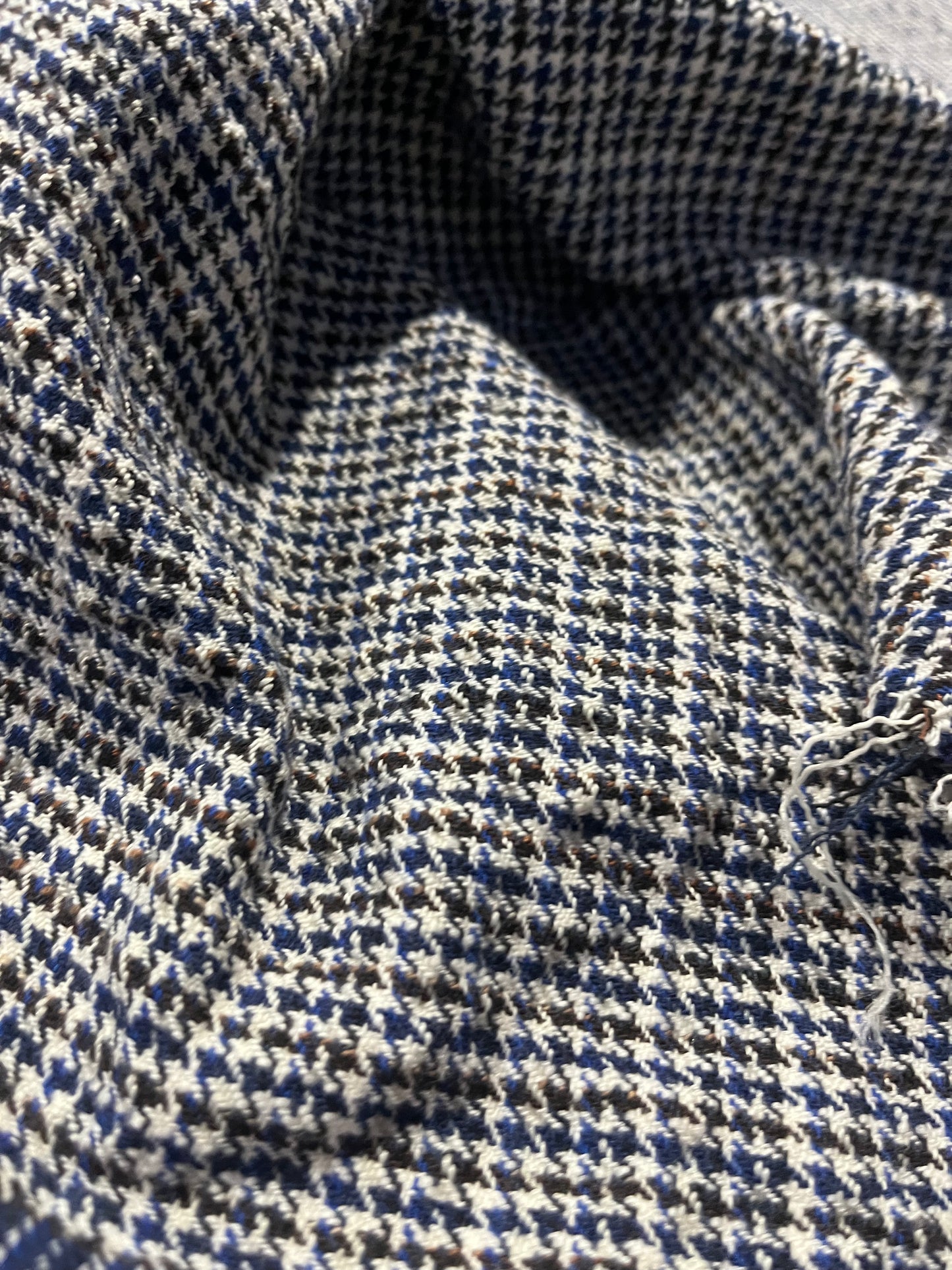 AGATHE 006 washed wool bouclette check vintage look