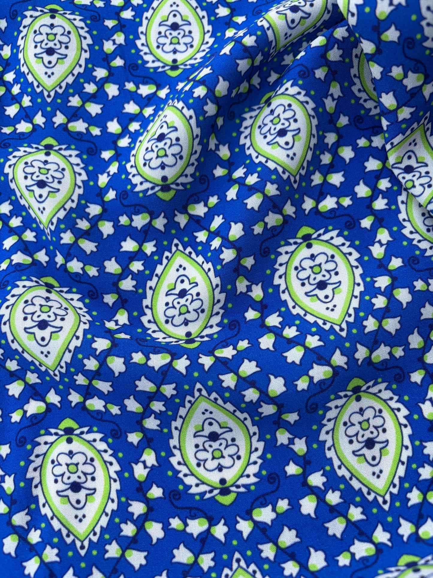 BART 041 cobalt/lime paisley style viscose print