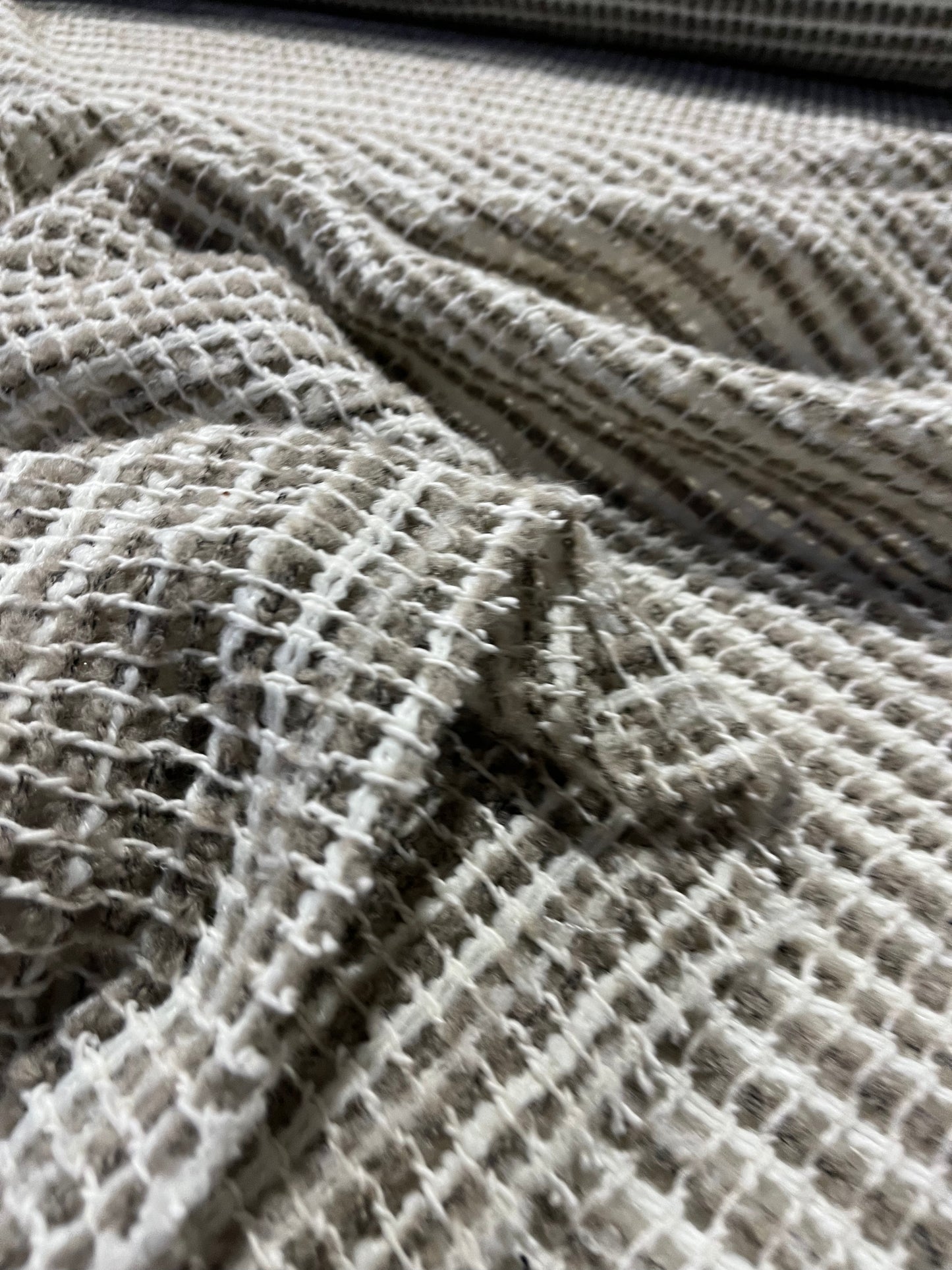 AGATHE 009 wool bouclette open weave sand