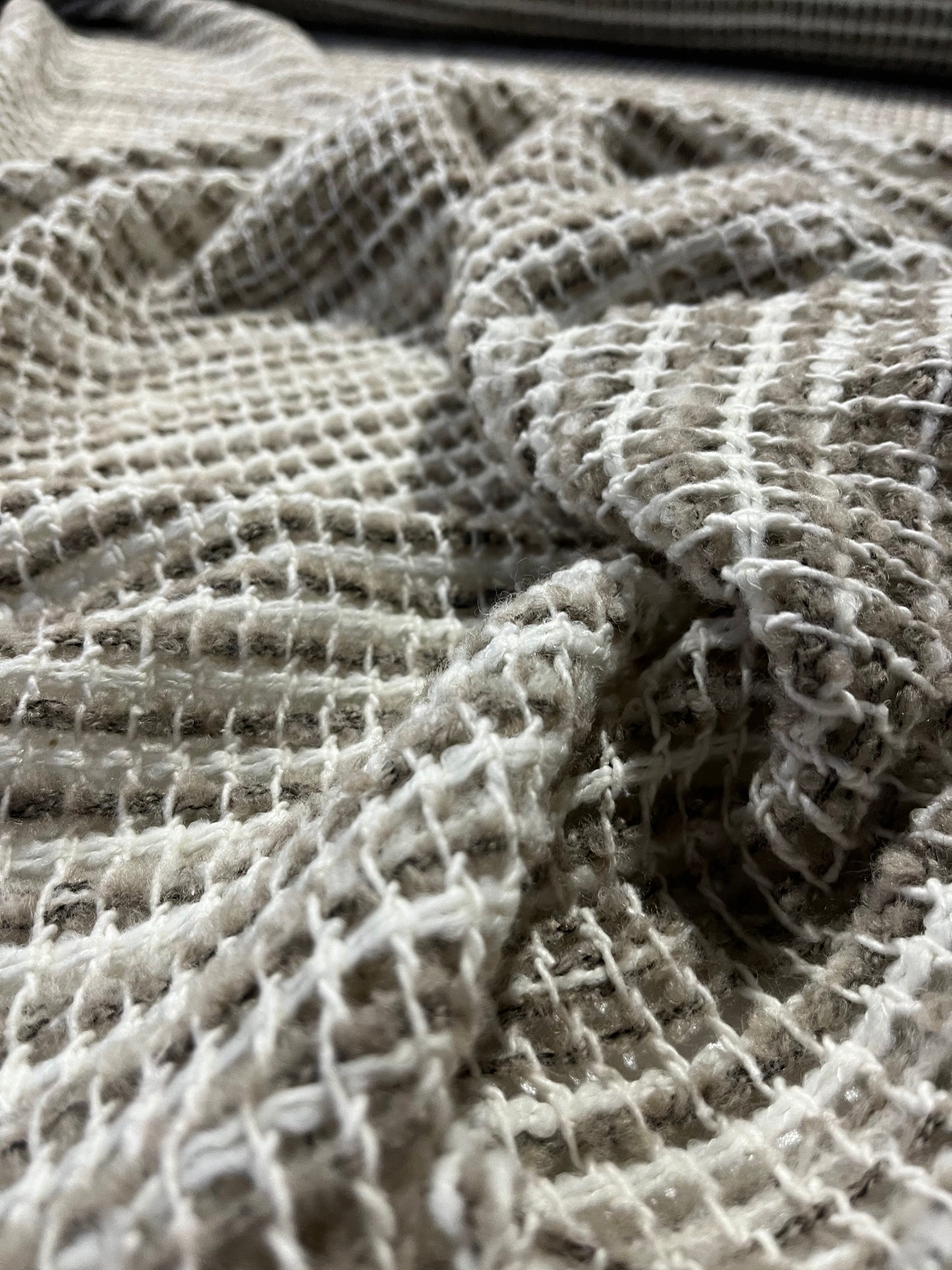 AGATHE 009 wool bouclette open weave sand