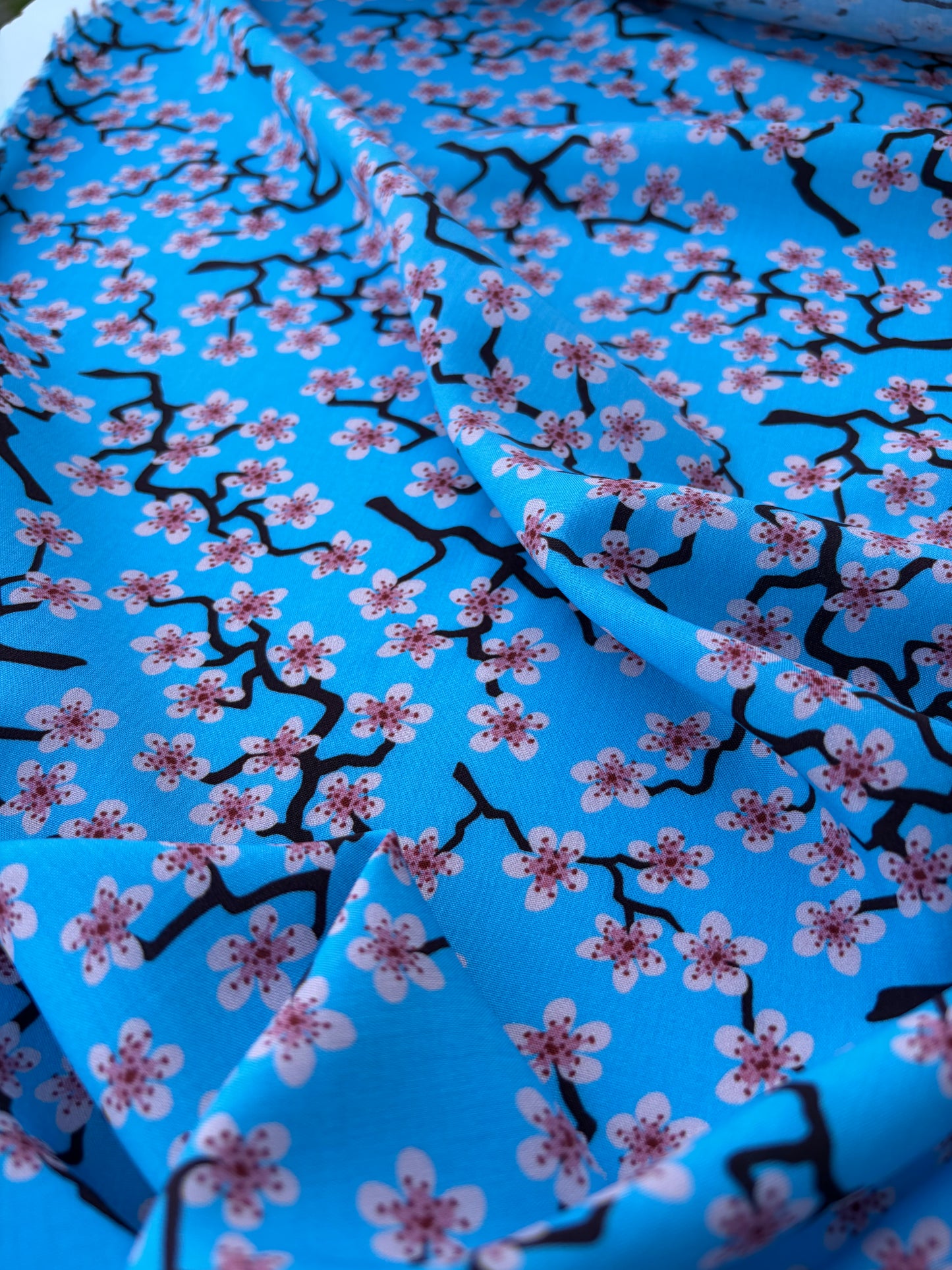 BART 042 blue/pink blossom viscose print