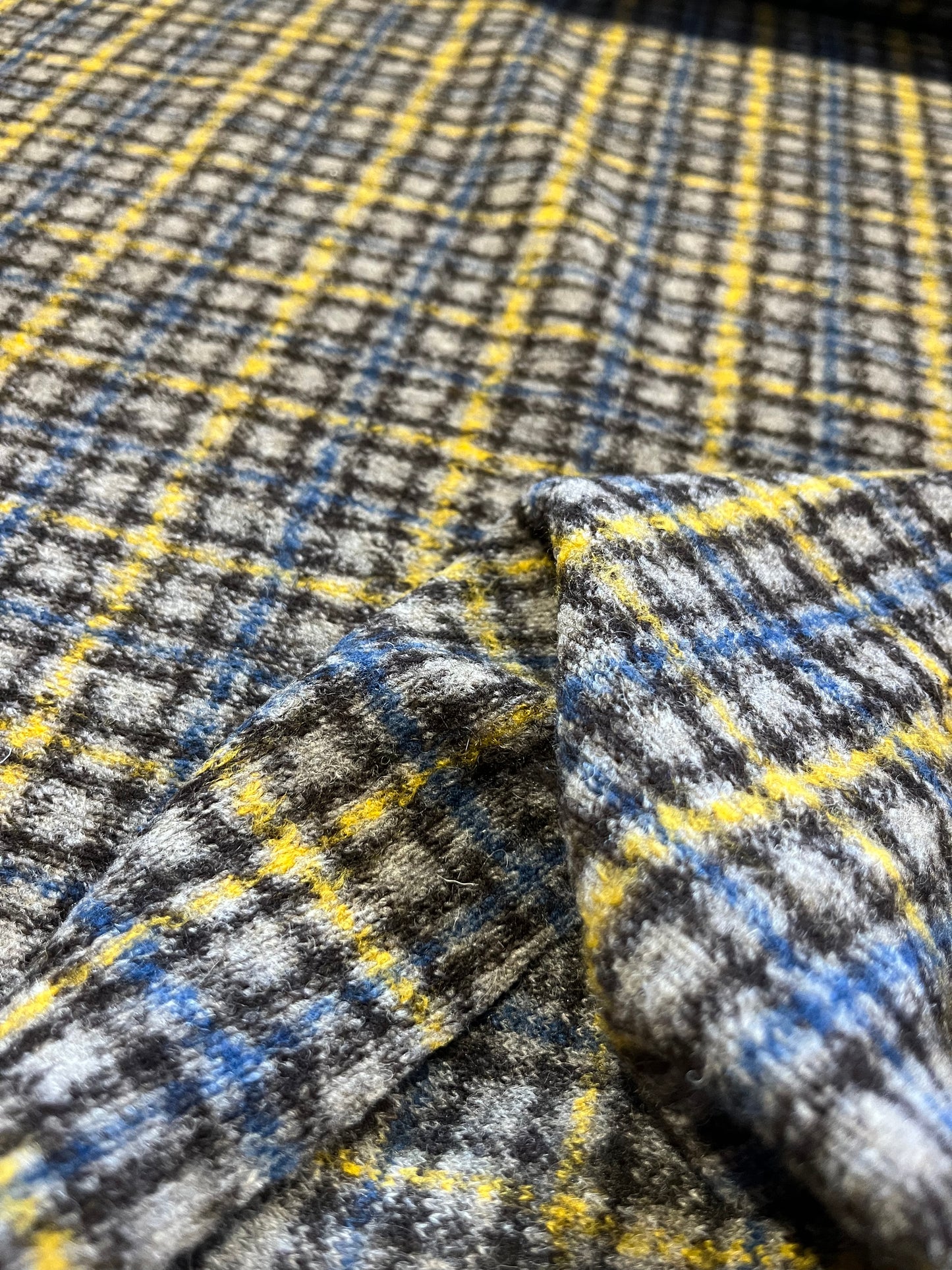 G02 Wool jersey check yellow/indigo