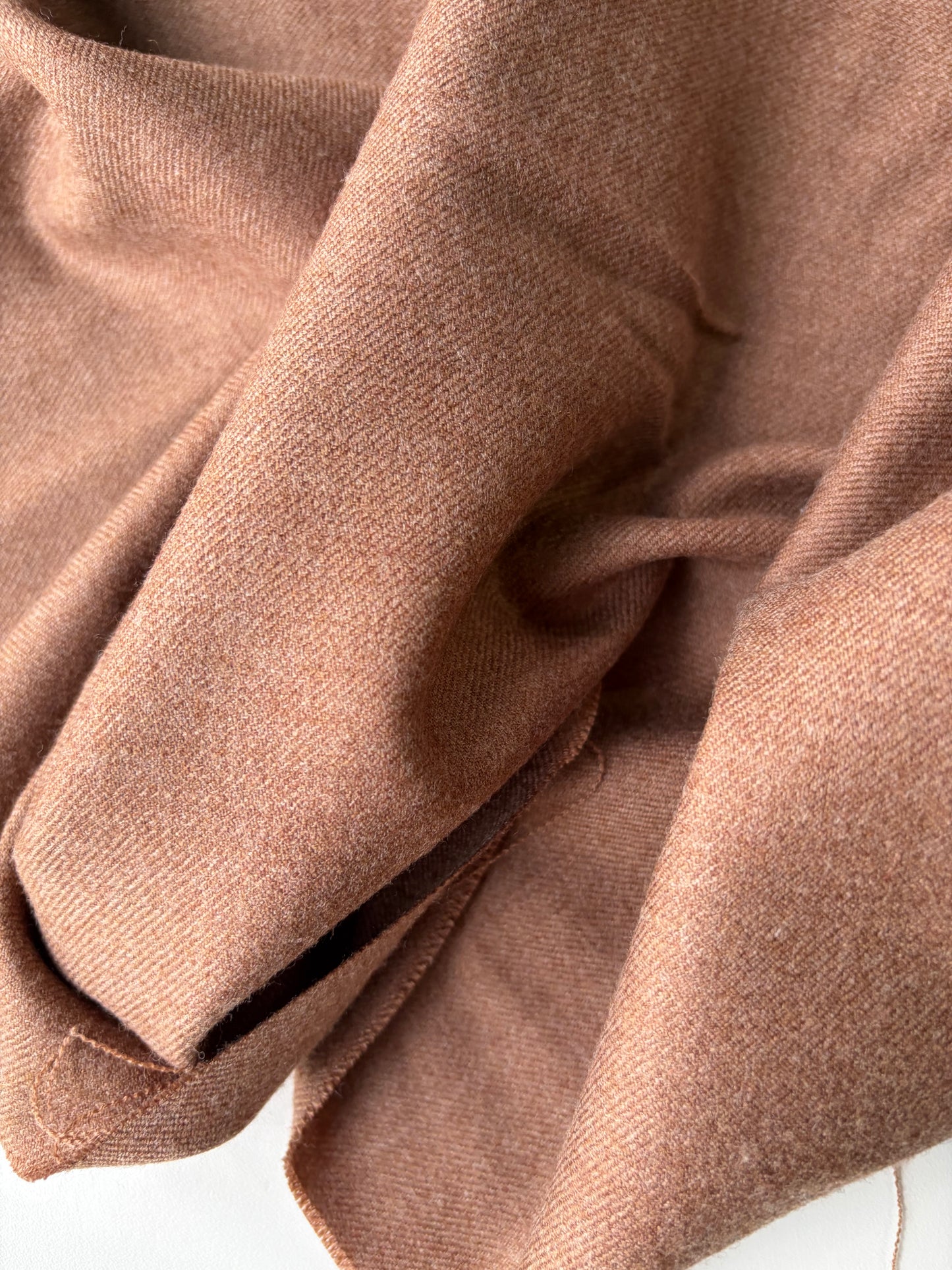 AMI 2.02 wool flannel stretch tabac