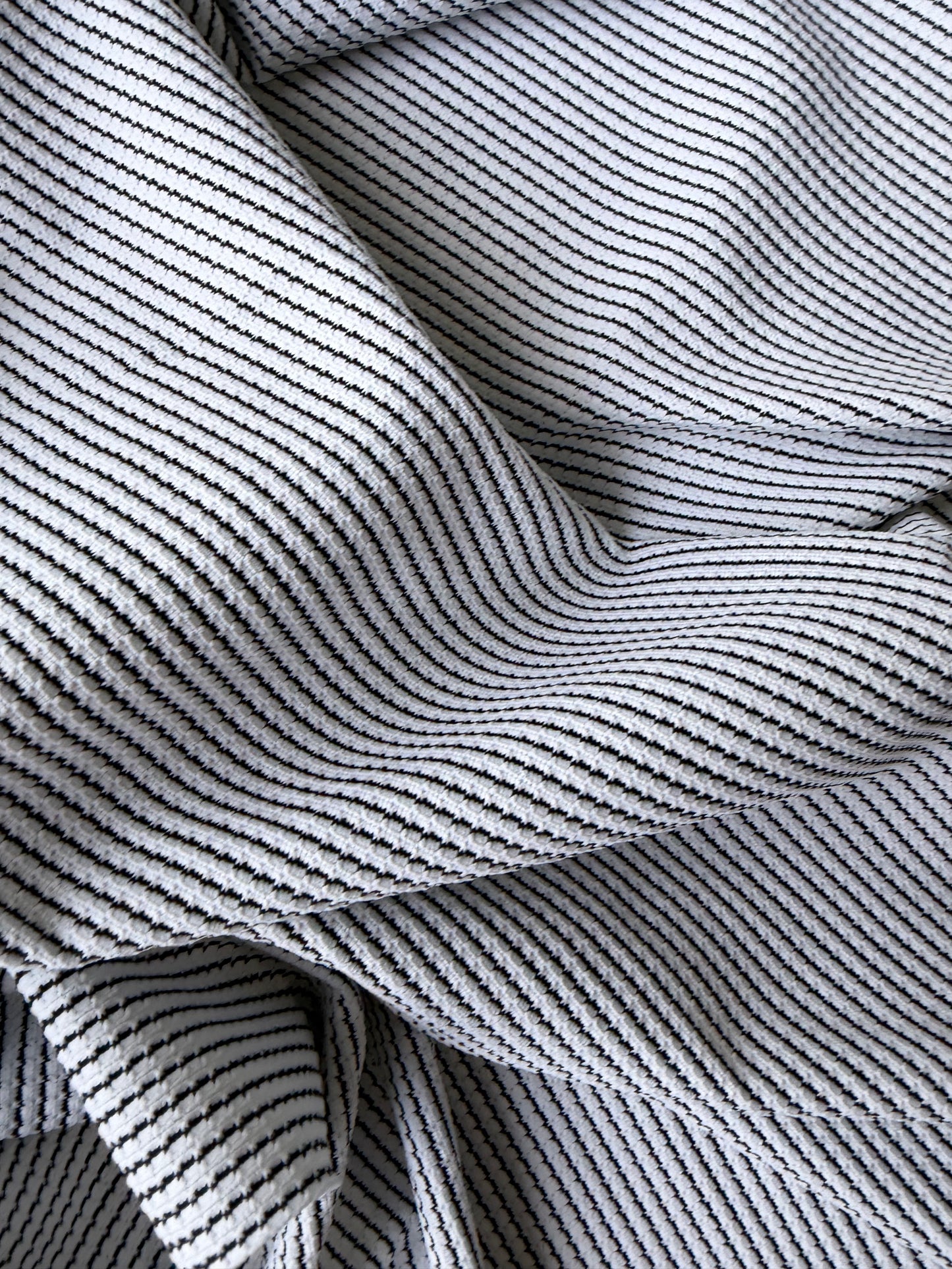 AMI 2.07 white/black striped rib jersey