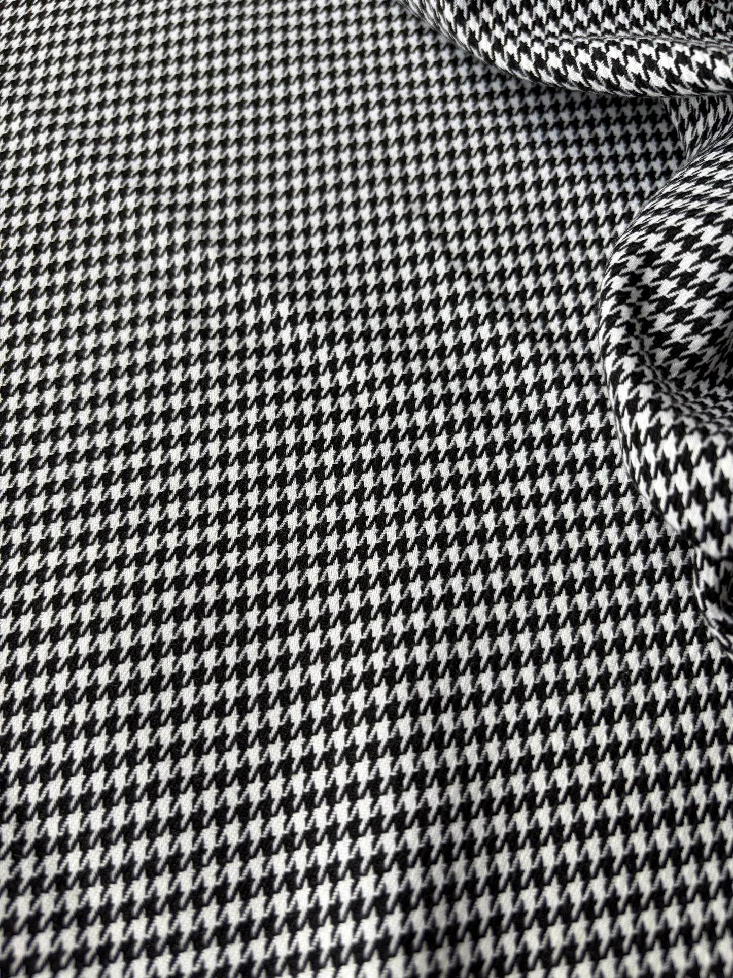 AMI 2.08 black/white dogtooth check