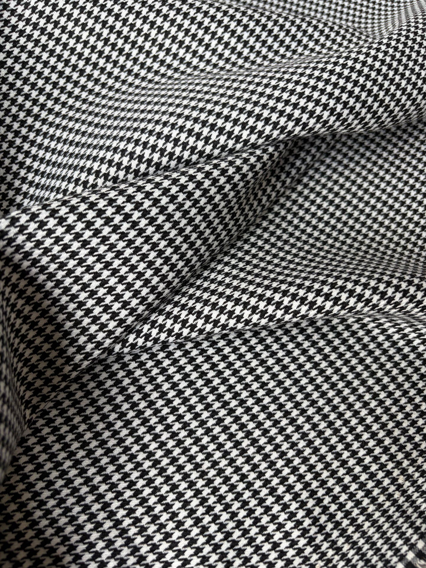 AMI 2.08 black/white dogtooth check