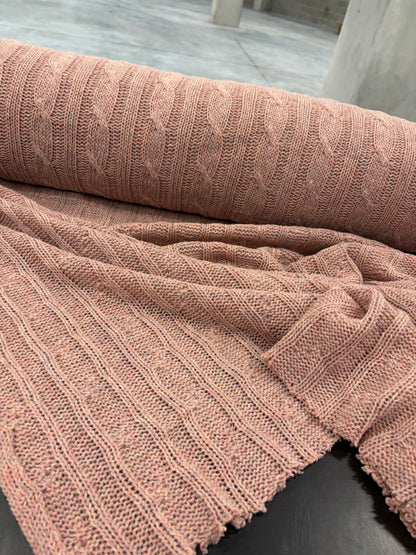 DARIA 015 dusty pink knitted cable 100% wool
