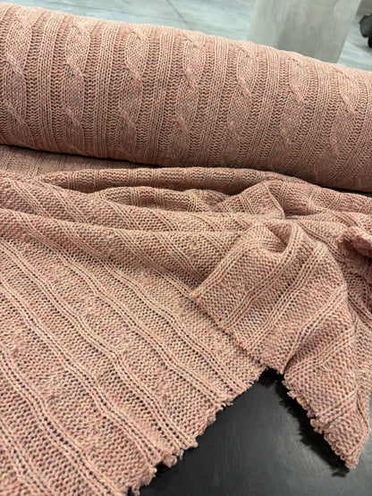 DARIA 015 dusty pink knitted cable 100% wool