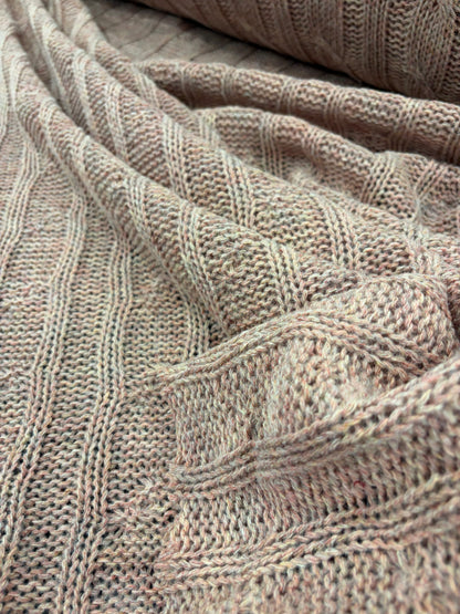 DARIA 015 dusty pink knitted cable 100% wool