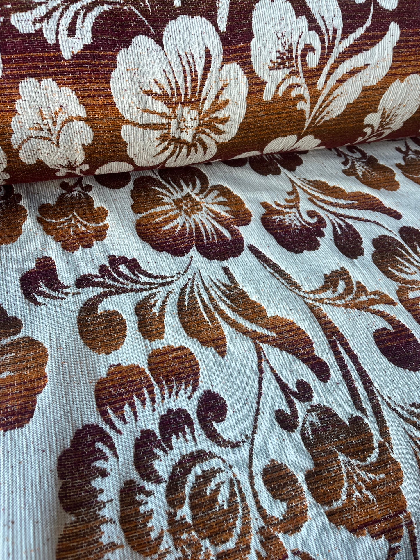 INGA 003  wool jacquard  orange/red giant flower