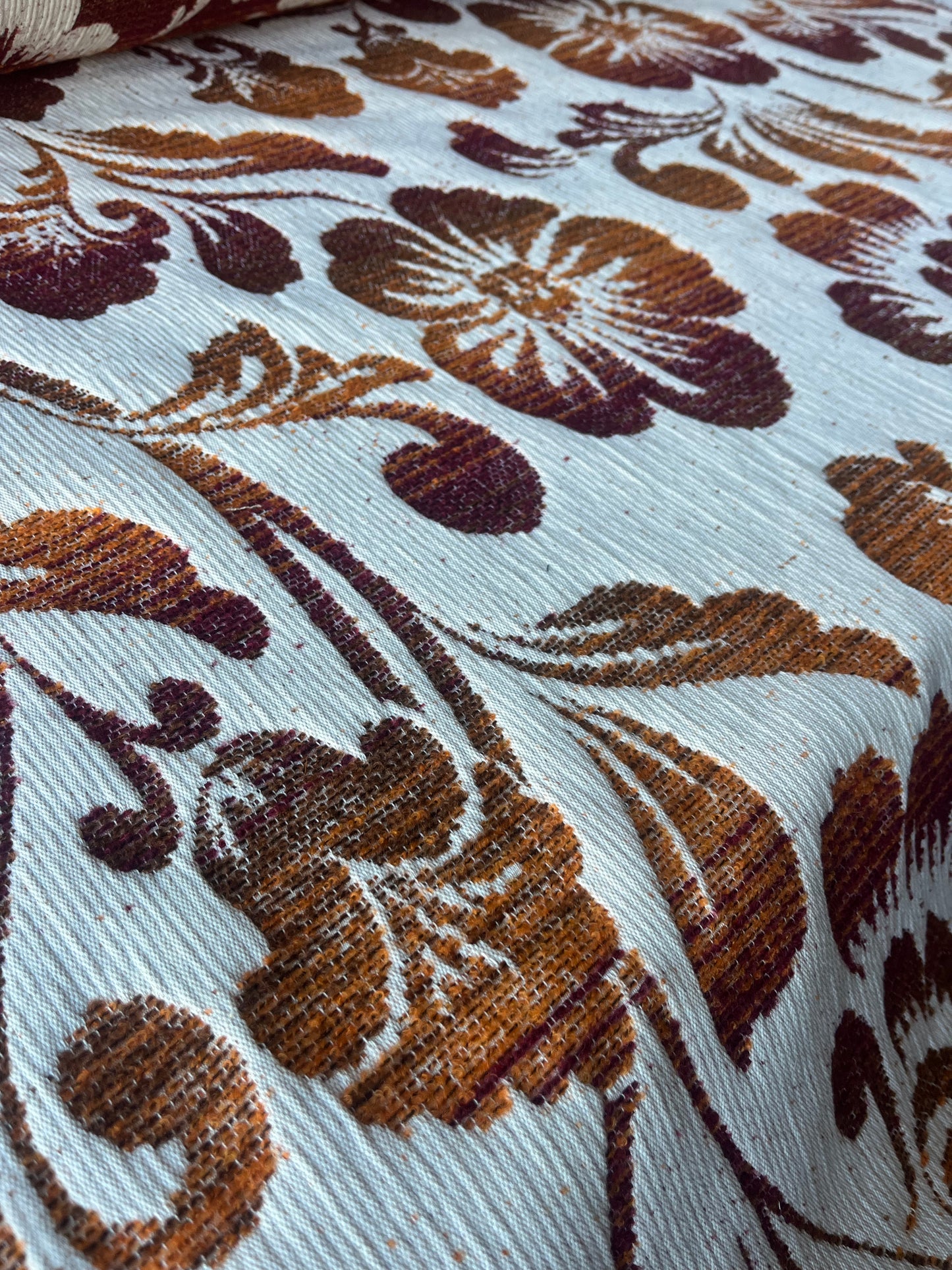 INGA 003  wool jacquard  orange/red giant flower