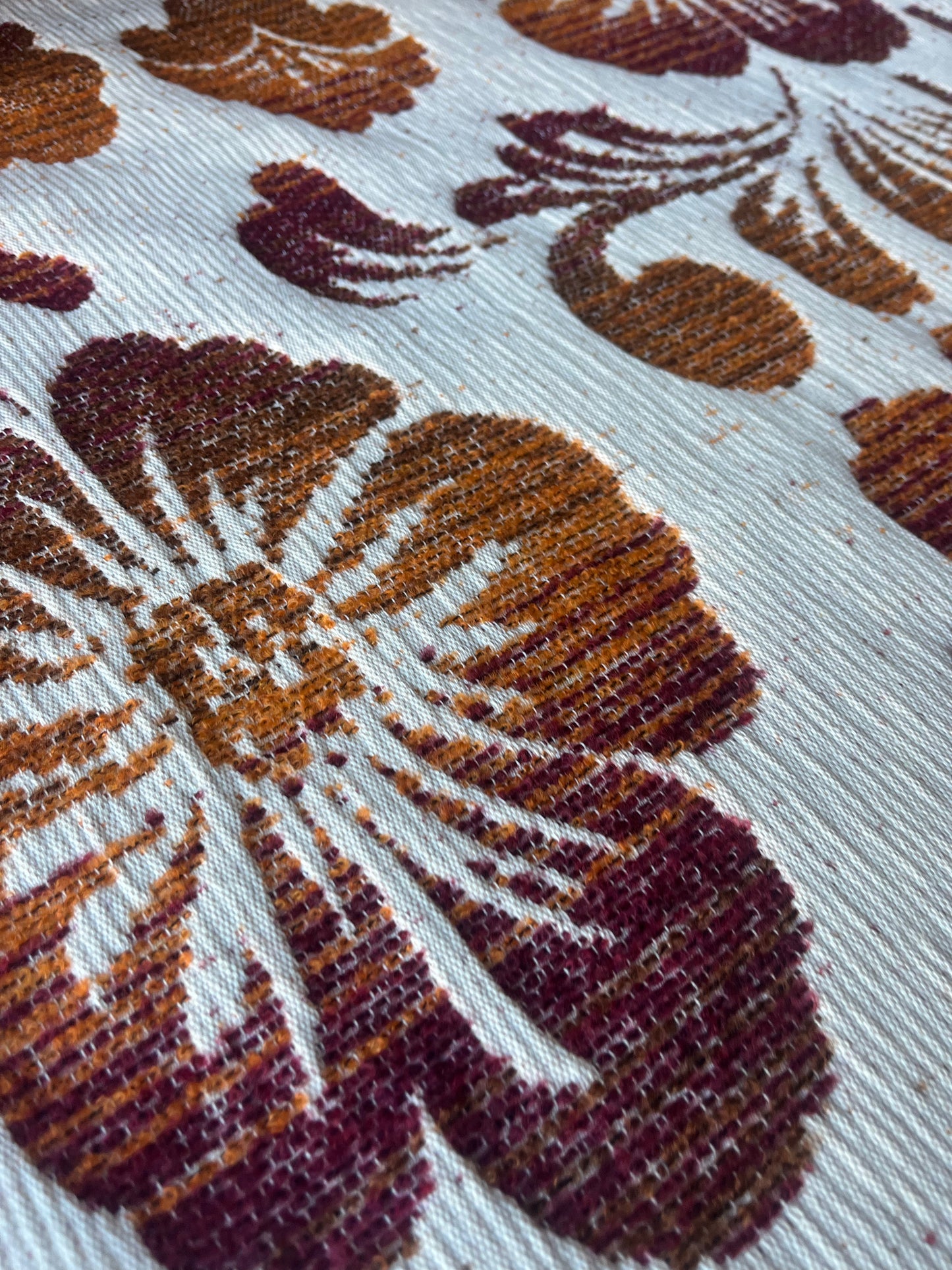 INGA 003  wool jacquard  orange/red giant flower