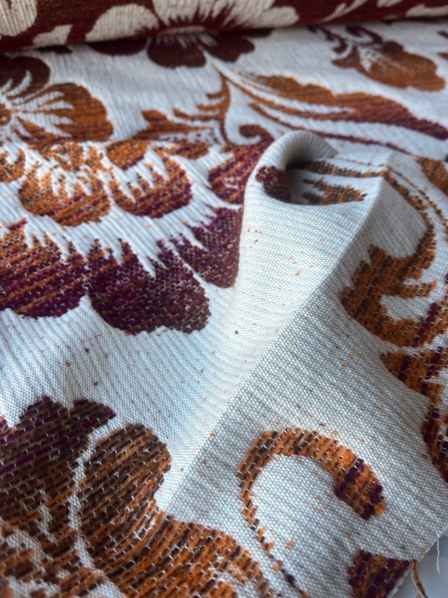 INGA 003  wool jacquard  orange/red giant flower