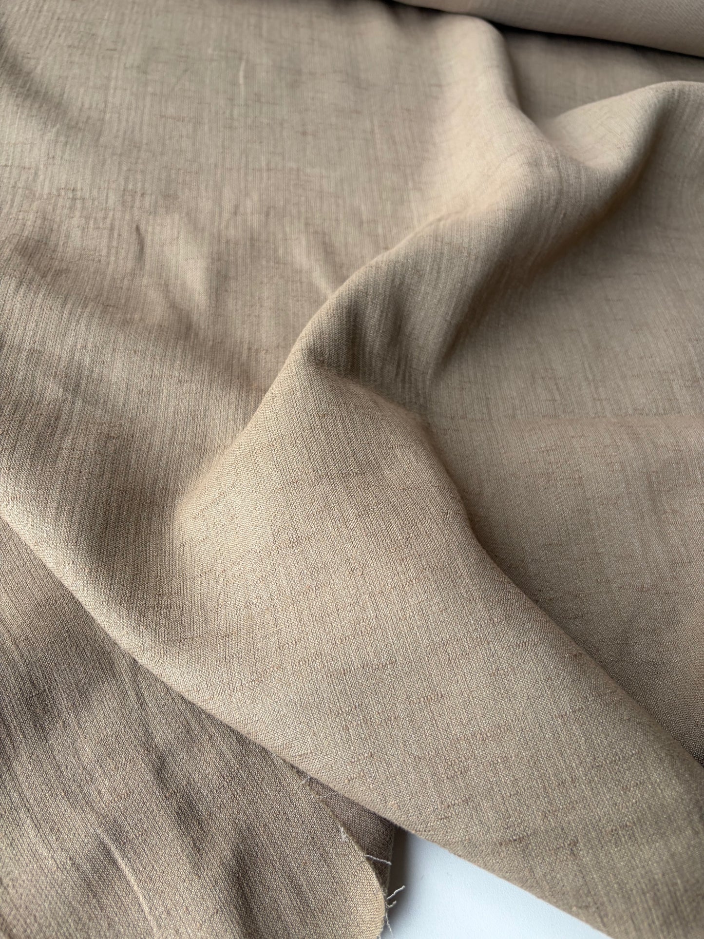 AMI 2.13 tabac structured  suiting fabric