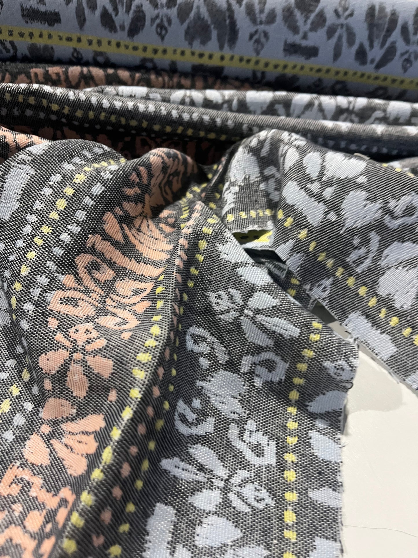 CARLOS 021 cotton jacquard lilac/yellow/pink