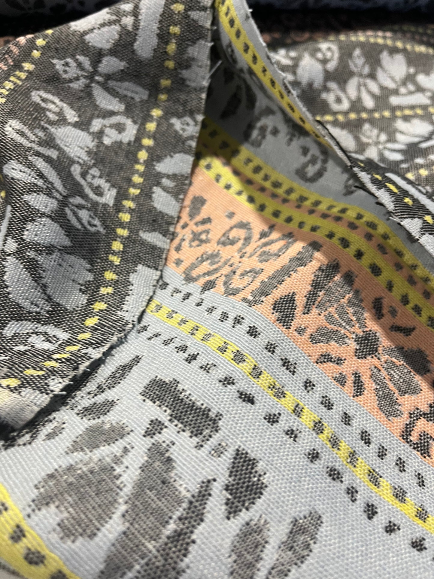 CARLOS 021 cotton jacquard lilac/yellow/pink