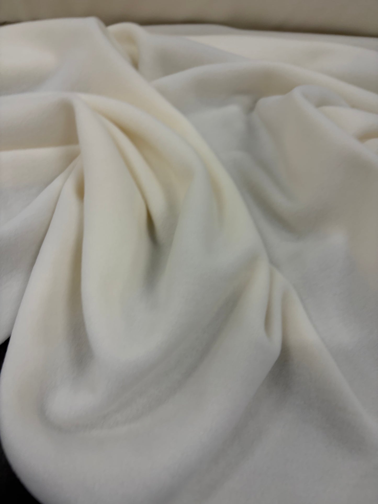 DARIA 023 light fleece ecru