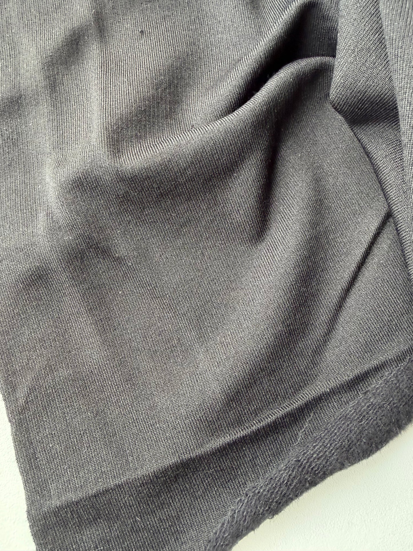AMI 2.21 black light jogging fabric