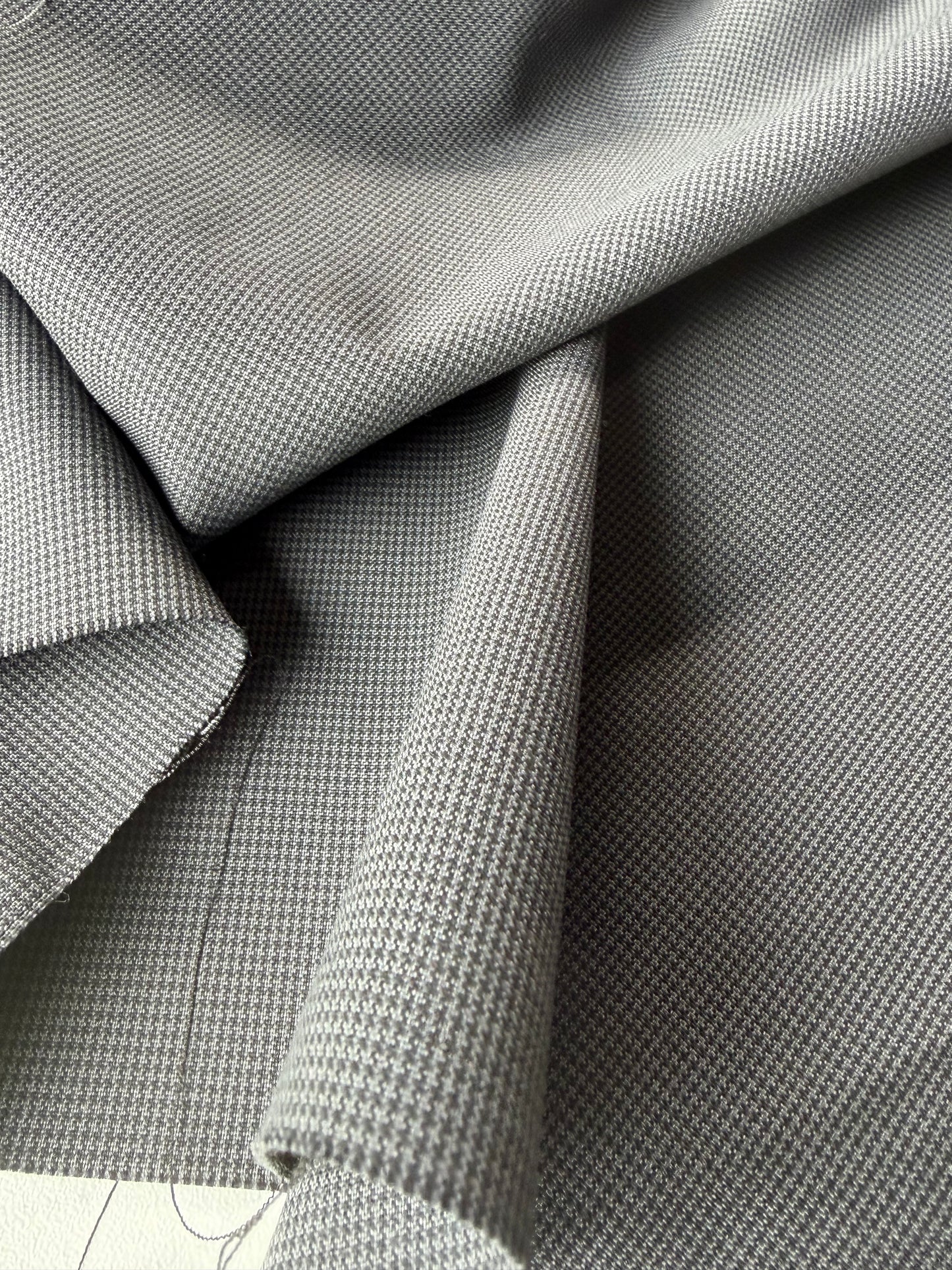 AMI 2.24 grey/black yarn dyed  stretch mini check