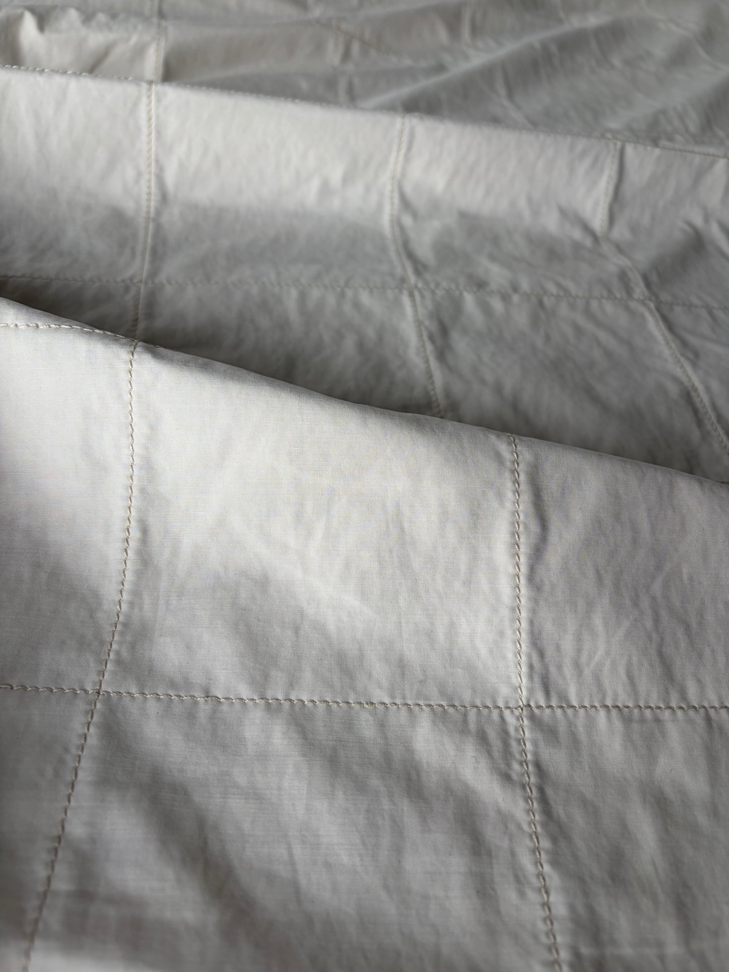 STAN 058 light quilted fabric cream