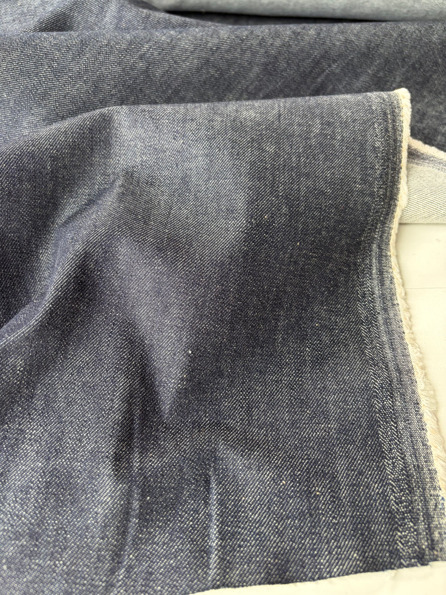AMI 2.25  midweight superstretch denim indigo