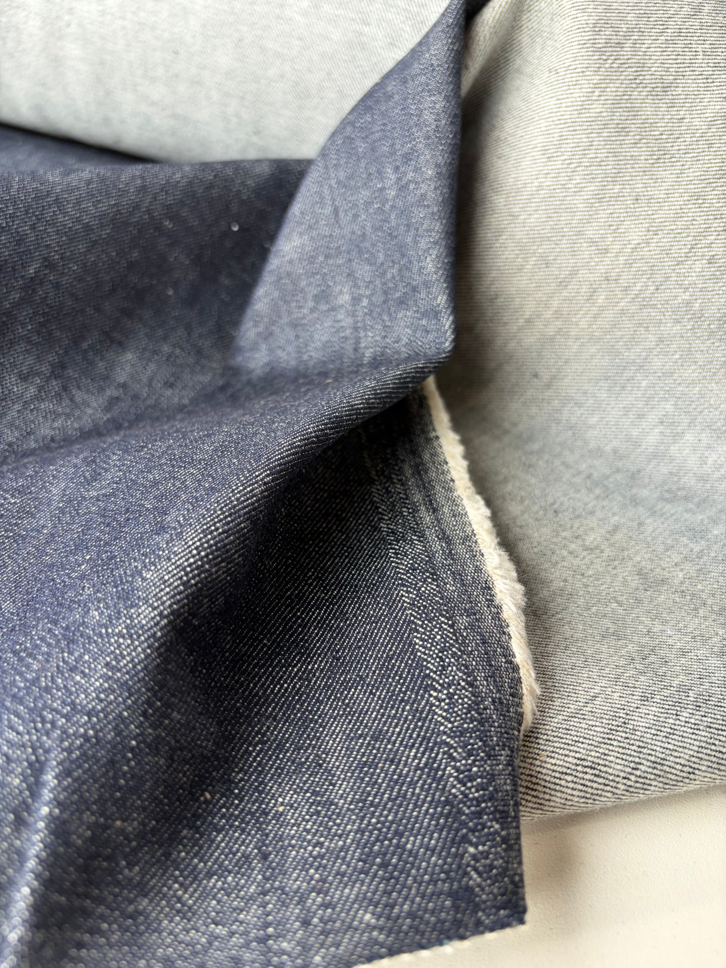 AMI 2.25  midweight superstretch denim indigo