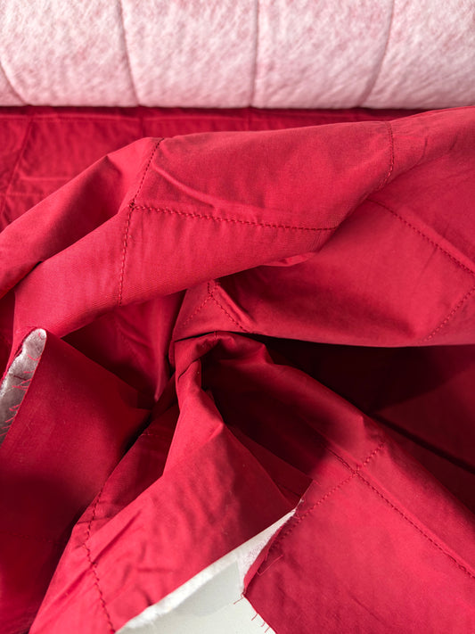 STAN 060 light quilted fabric red