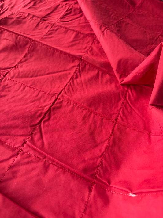 LC STAN 060 light quilted fabric red