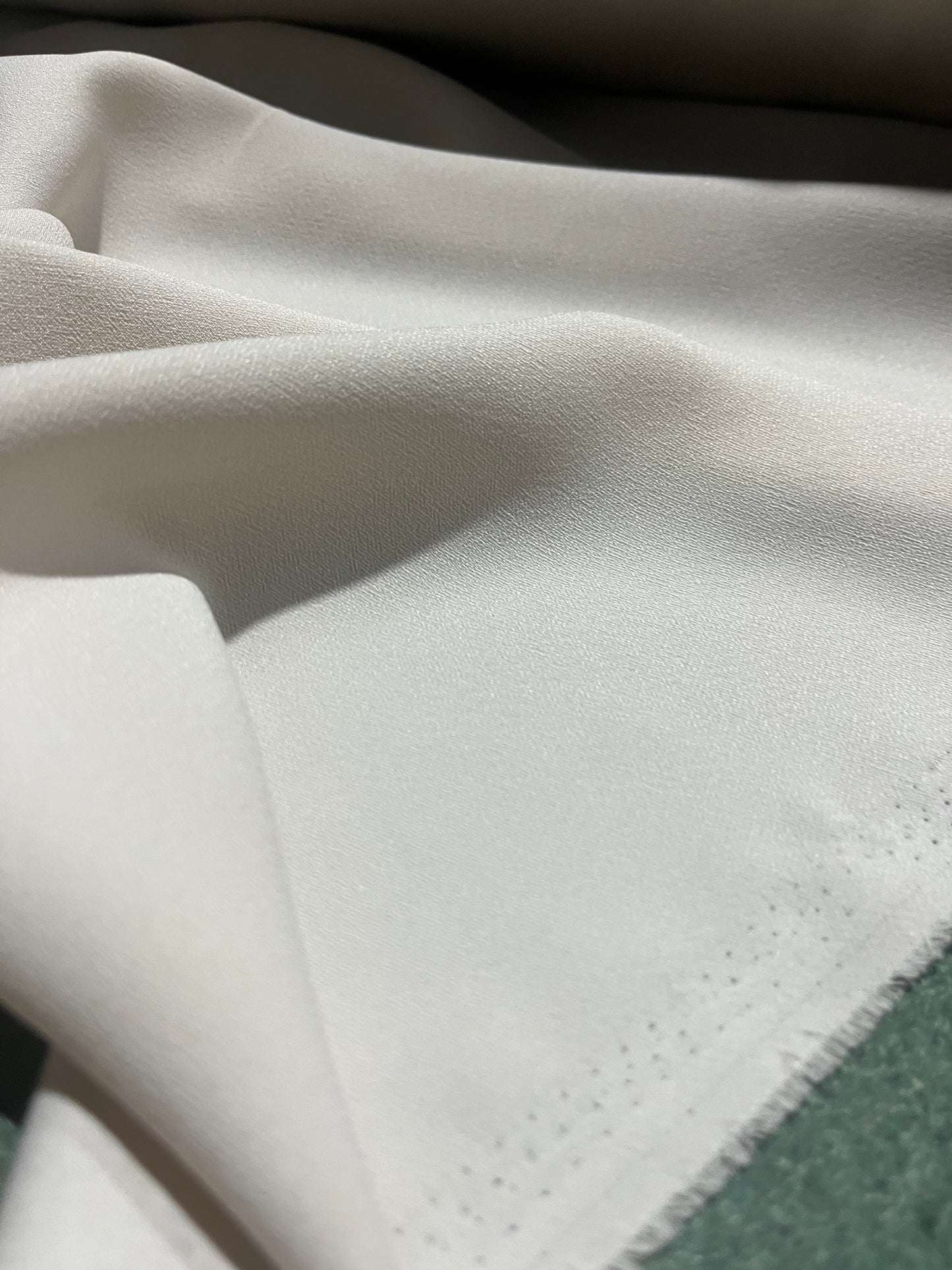 ALBA 004 crêpe envers satin cream