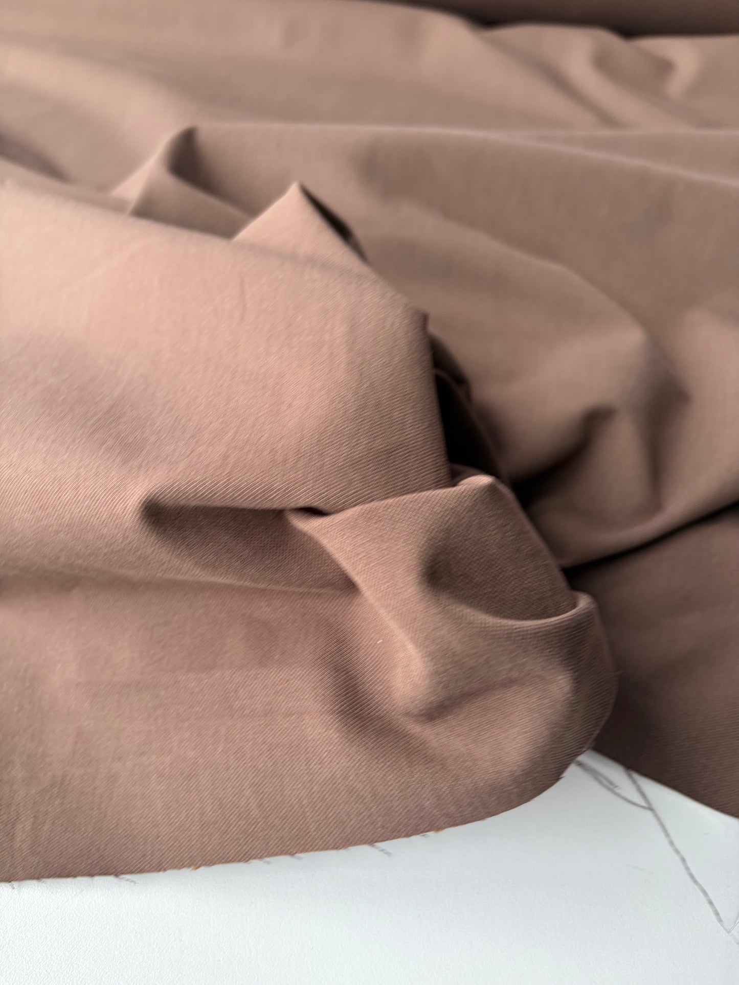 AMI 2.27 brown light canvas