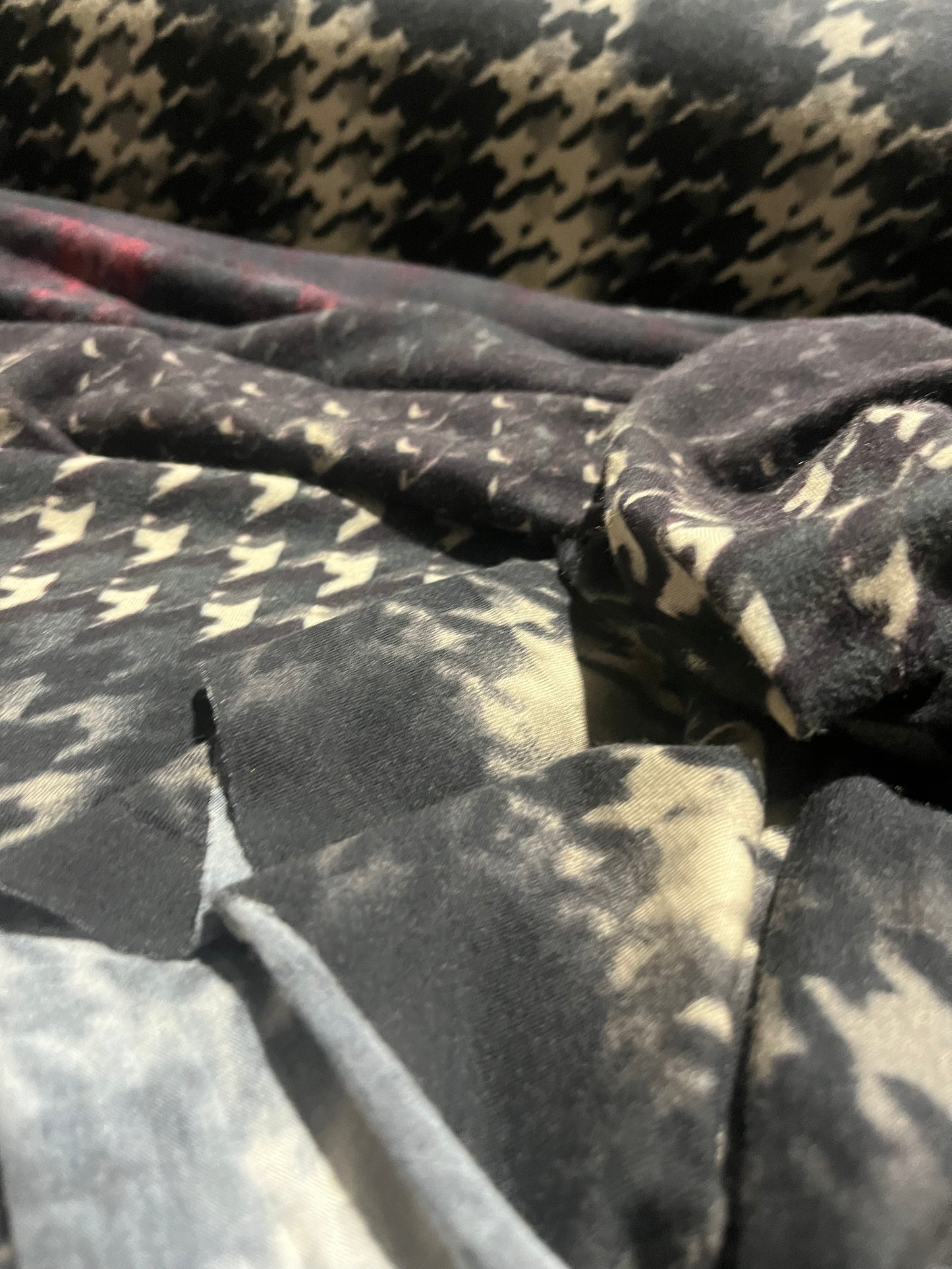 ALBA 006 jersey viscose dogtooth