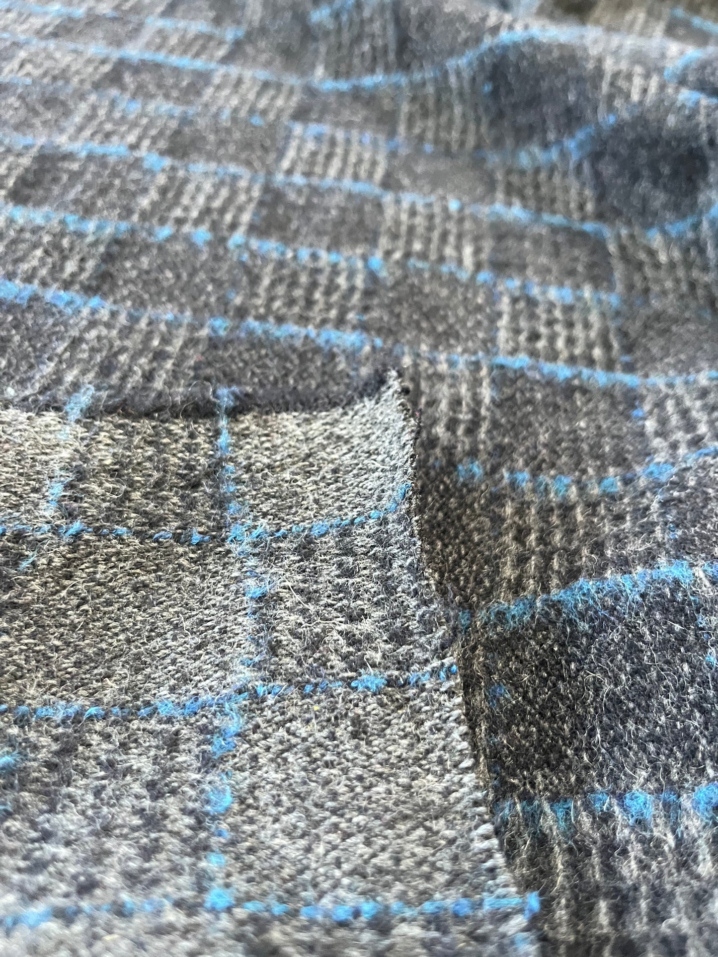 G02 Heavy wool check Grey / Blue