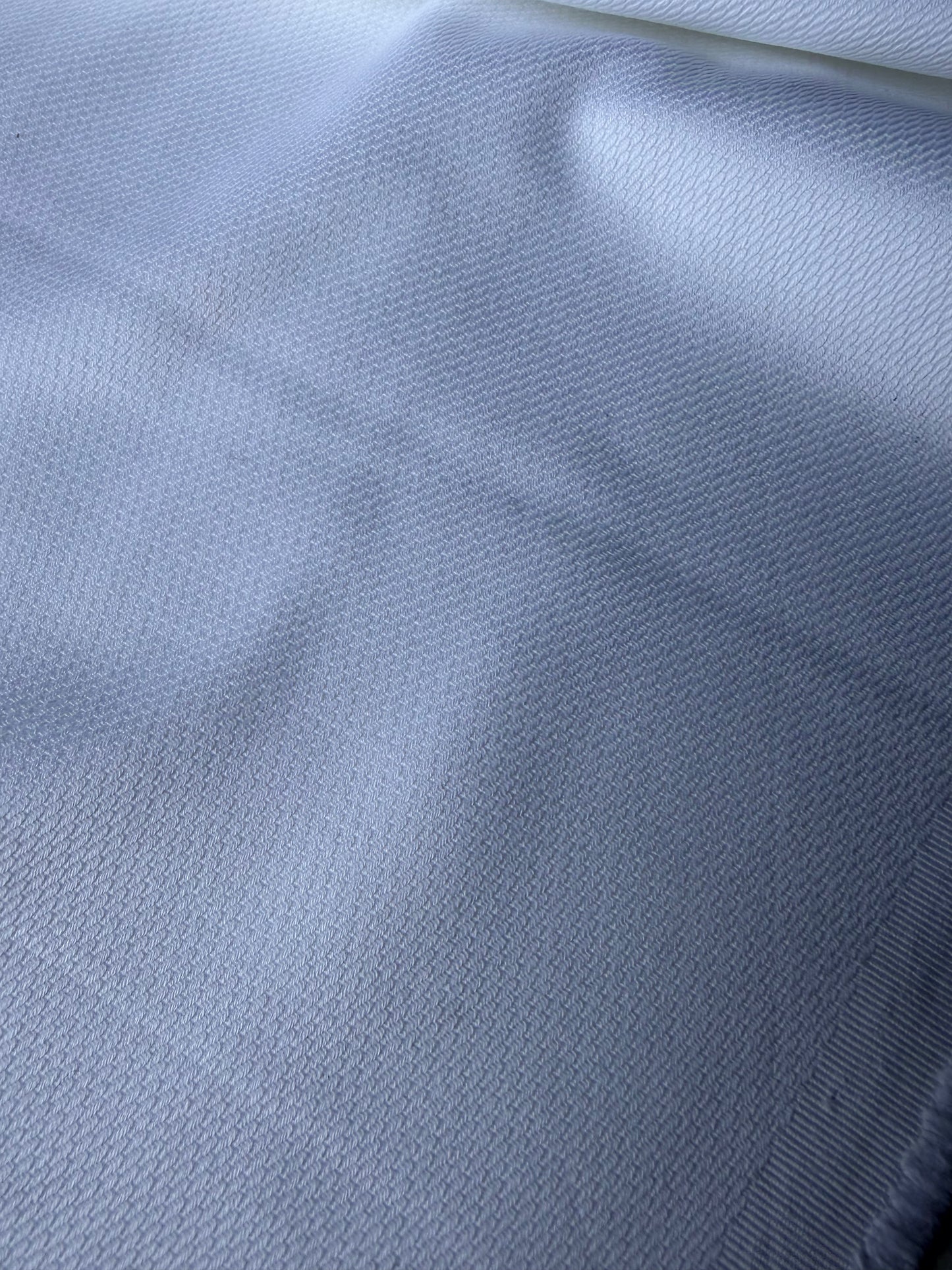 AMI 2.29 white midweight structured cotton