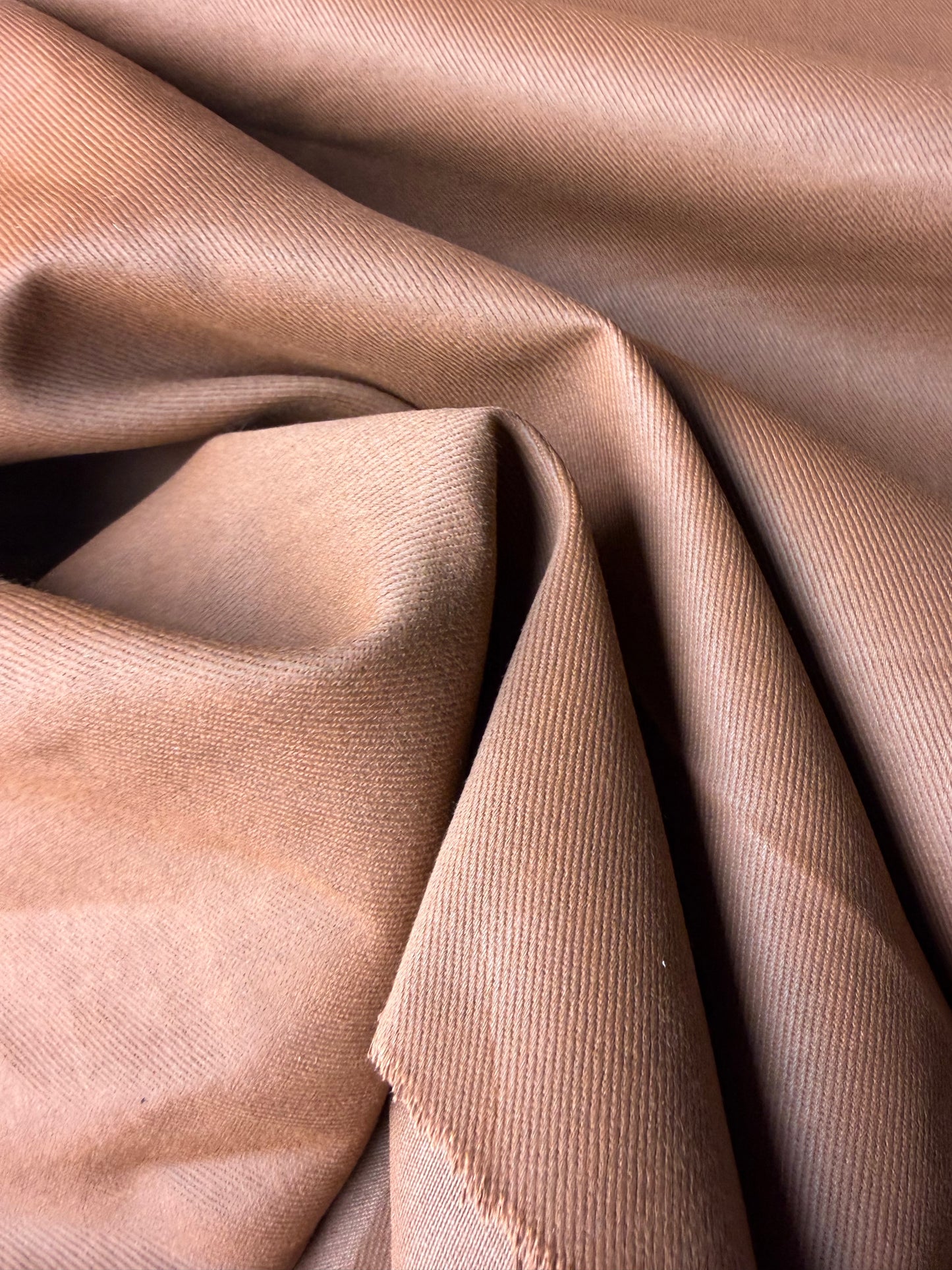 AMI 2.32 caramel heavy cotton twill