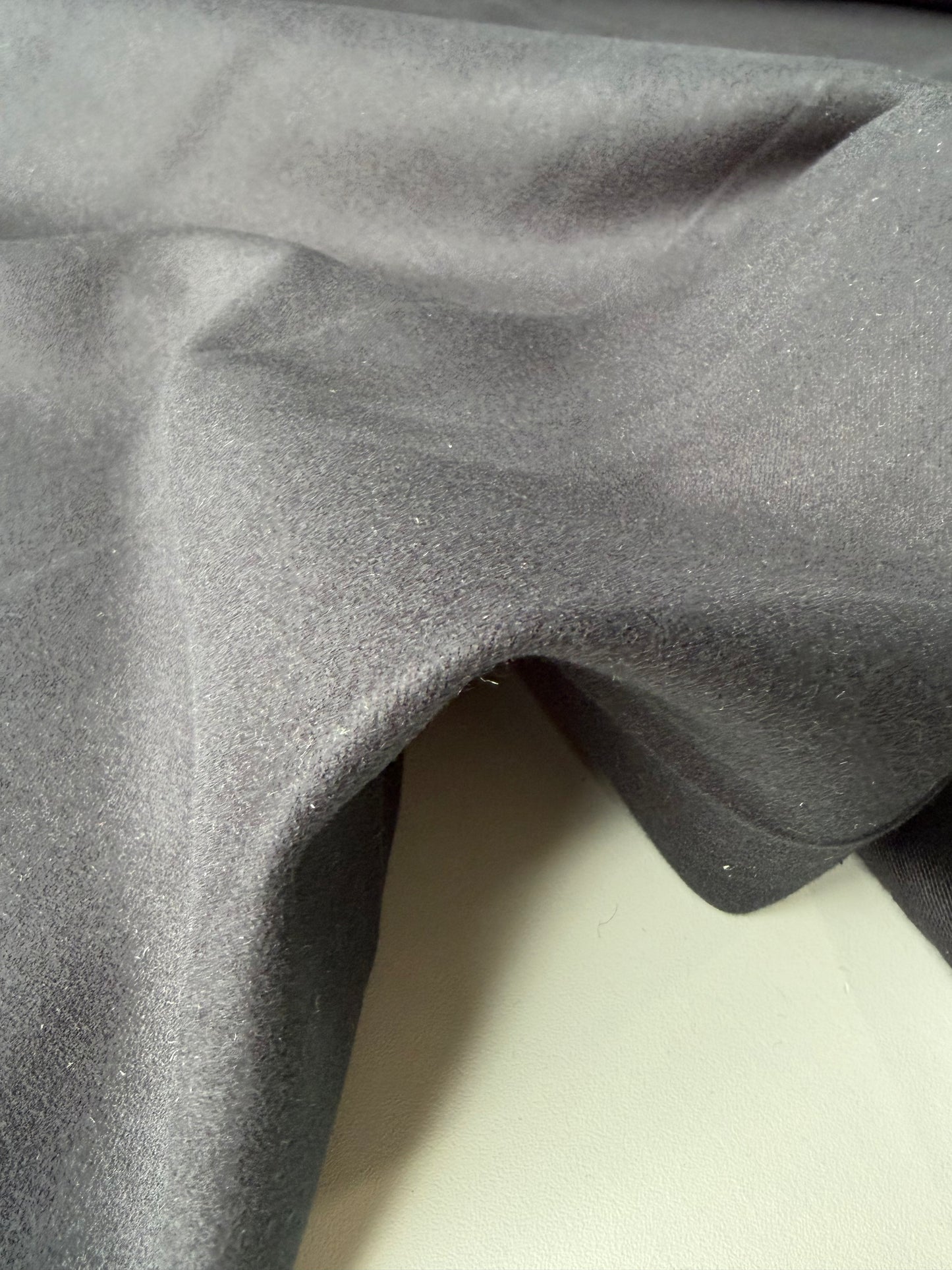 AMI 2.33 black cotton peach finish