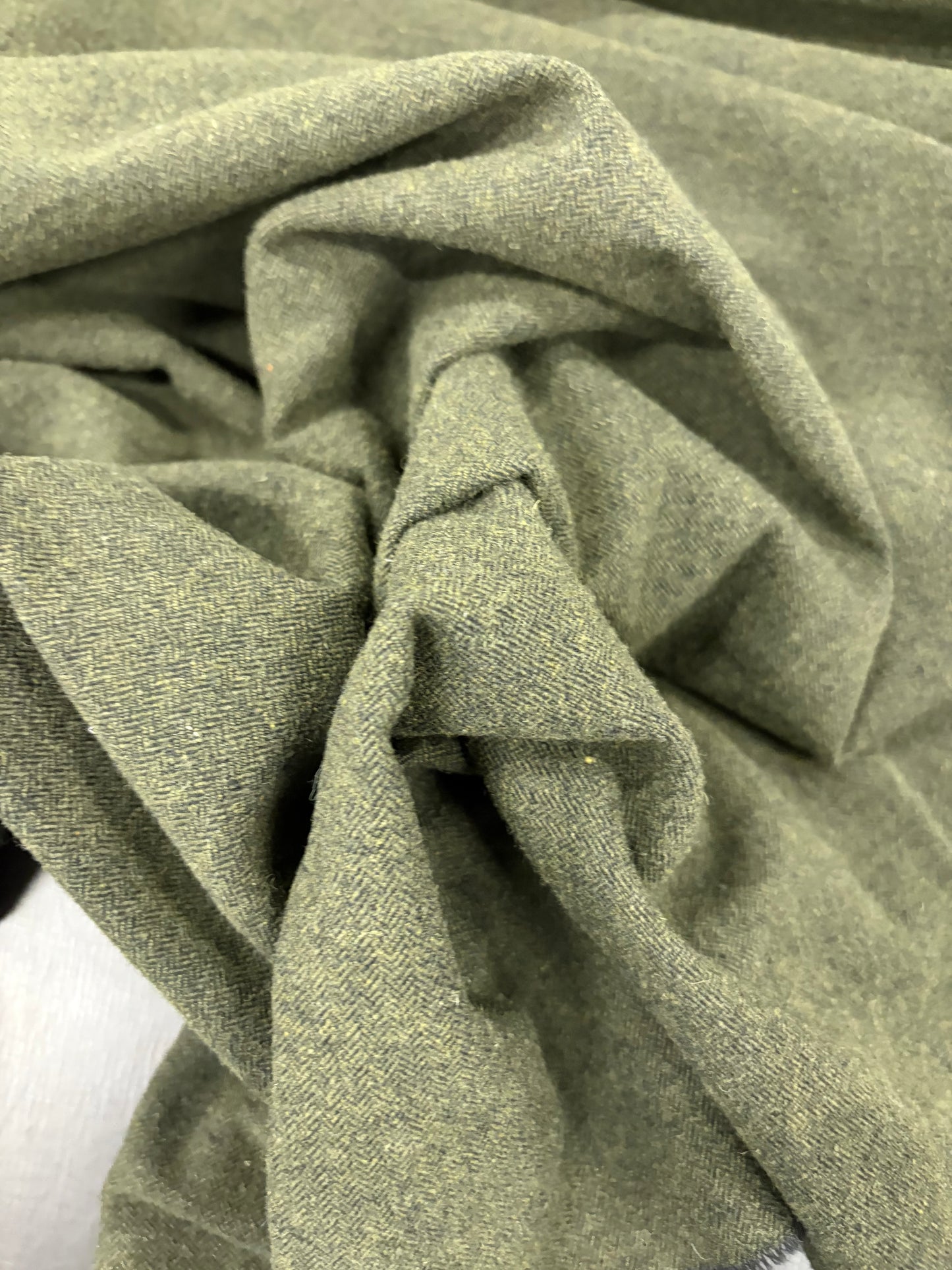DARIA 037  Shetland wool tweed green