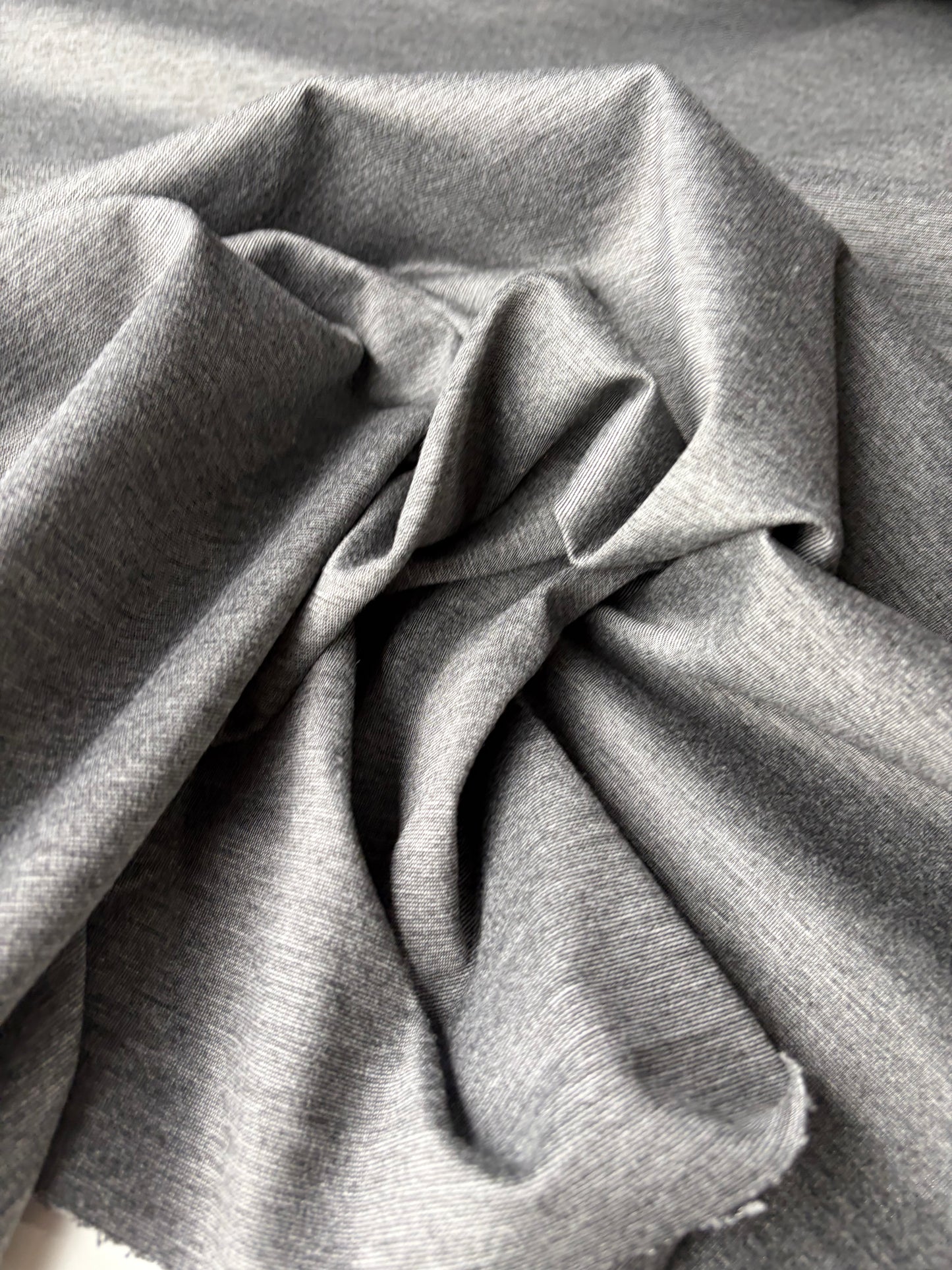AMI 2.35 grey mélange viscose Punta di Roma jersey